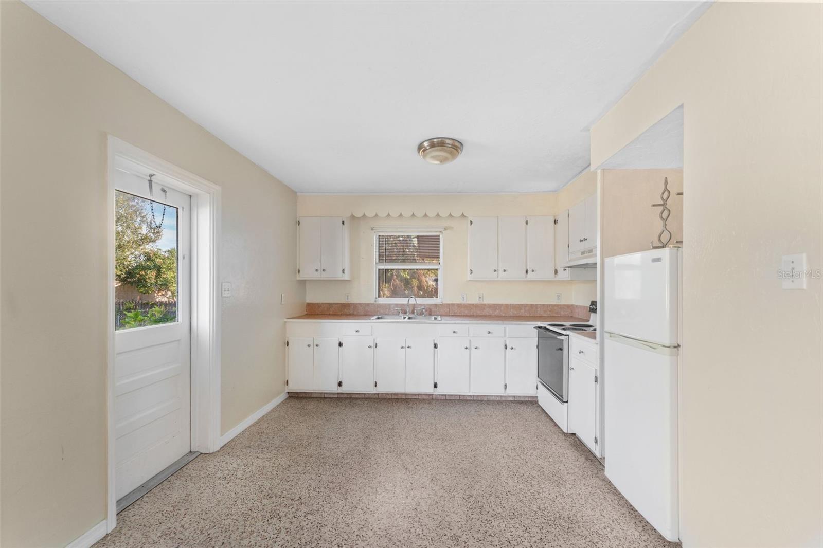 2418 N LINKS AVE, SARASOTA, FL, 34234