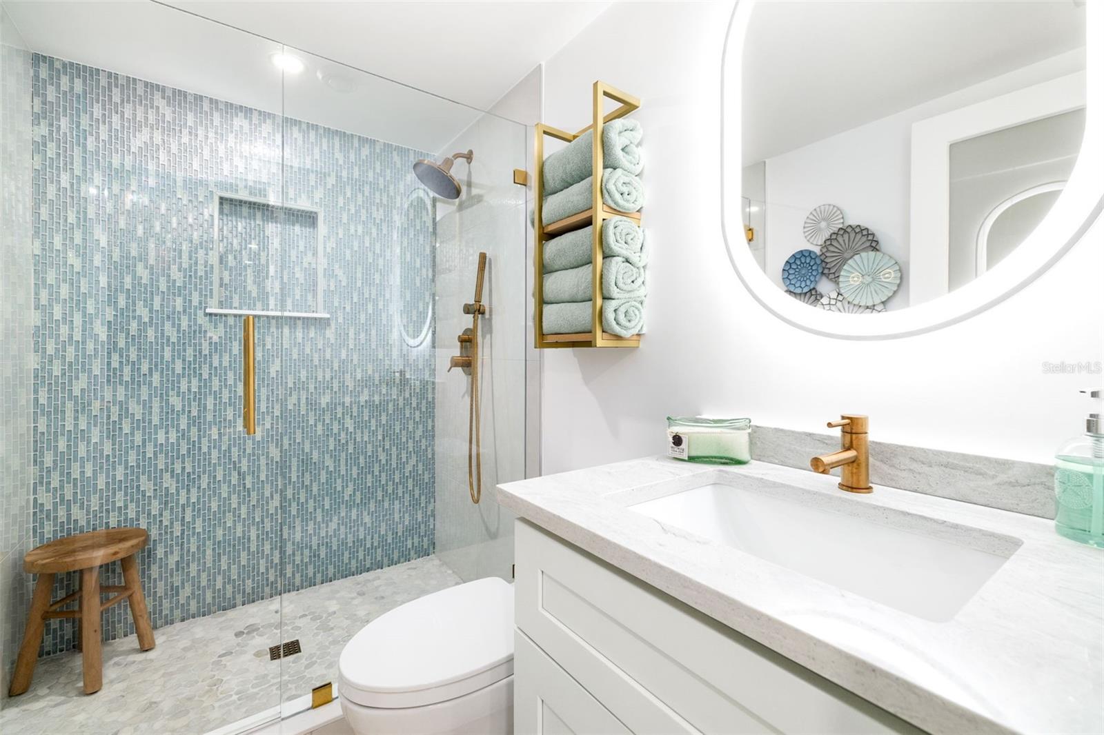 19 WHISPERING SANDS DR #302, SARASOTA, FL, 34242