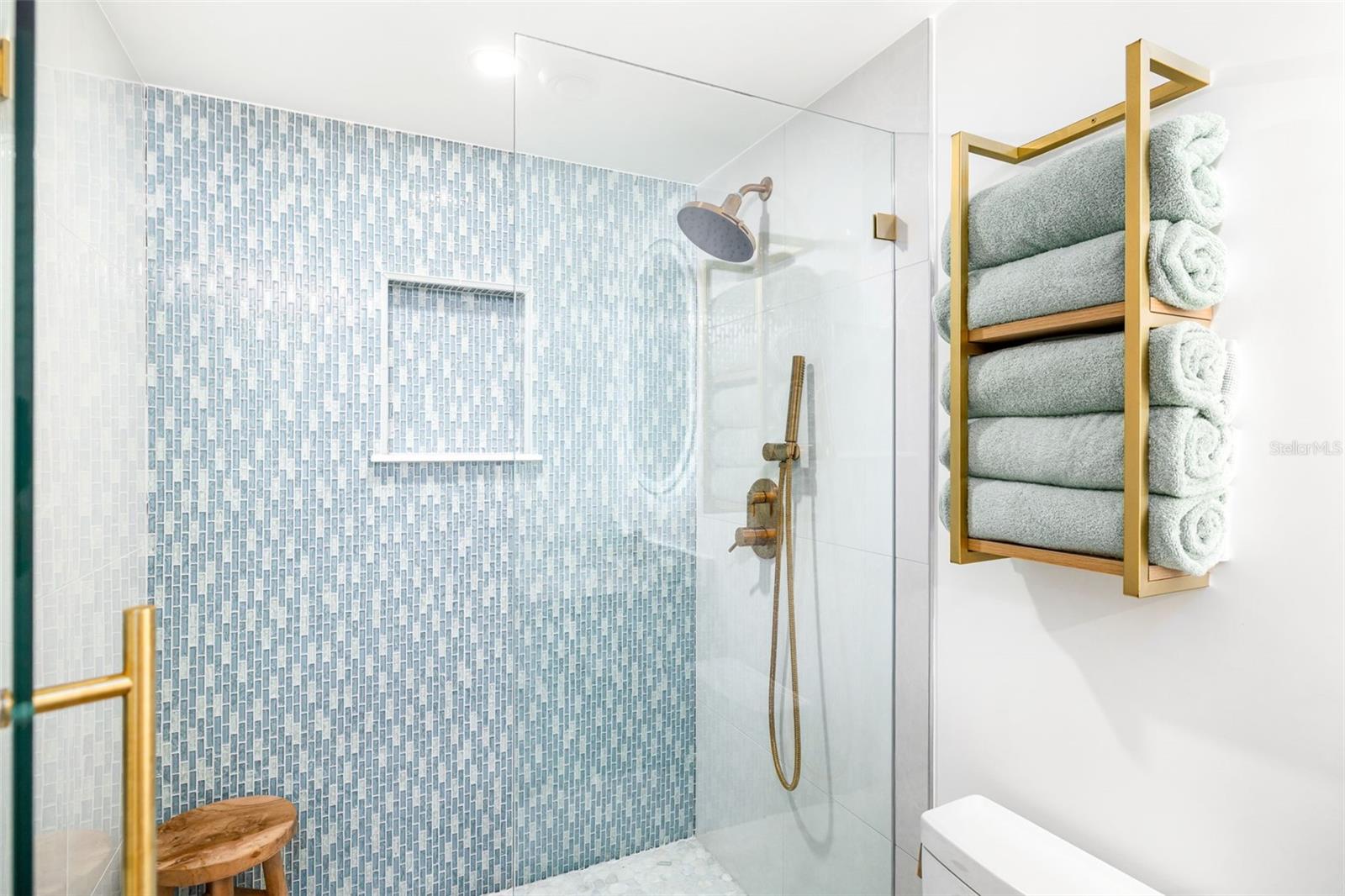 19 WHISPERING SANDS DR #302, SARASOTA, FL, 34242