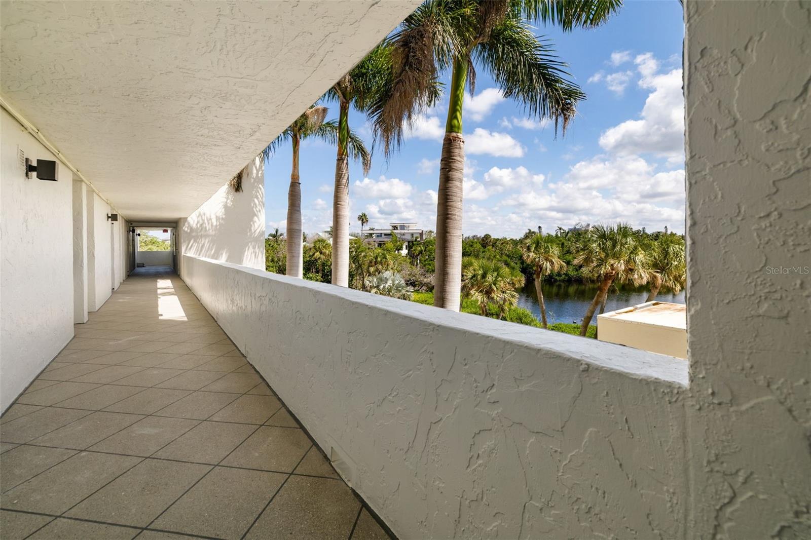 19 WHISPERING SANDS DR #302, SARASOTA, FL, 34242