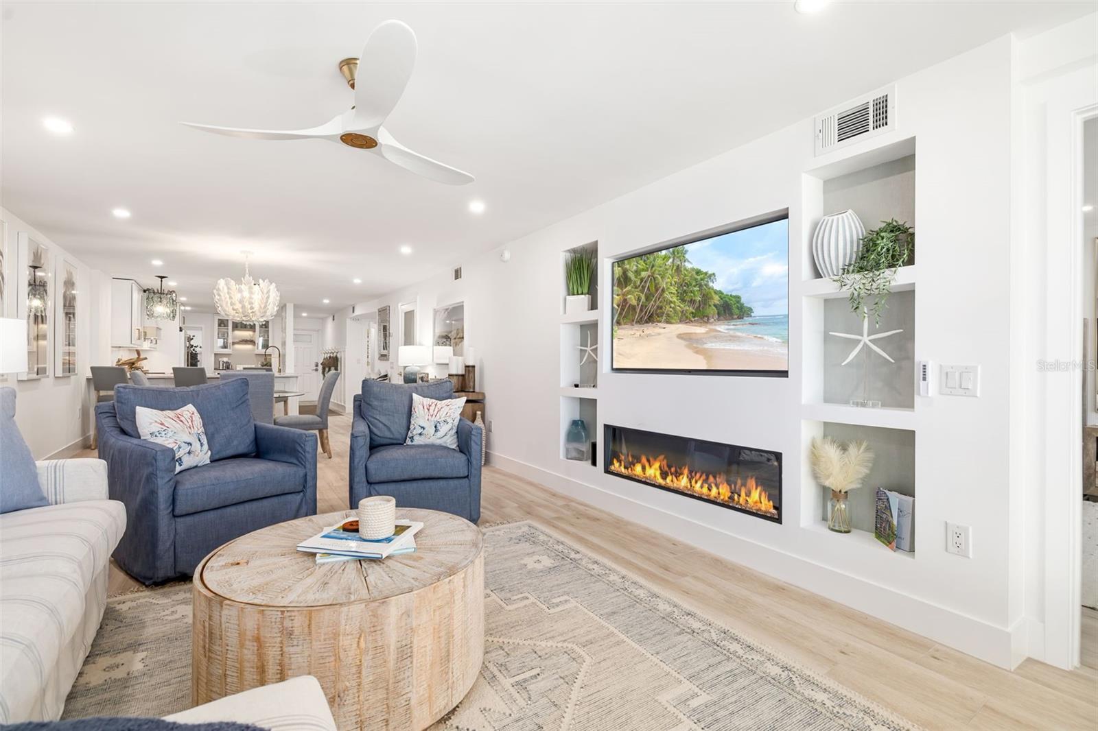19 WHISPERING SANDS DR #302, SARASOTA, FL, 34242