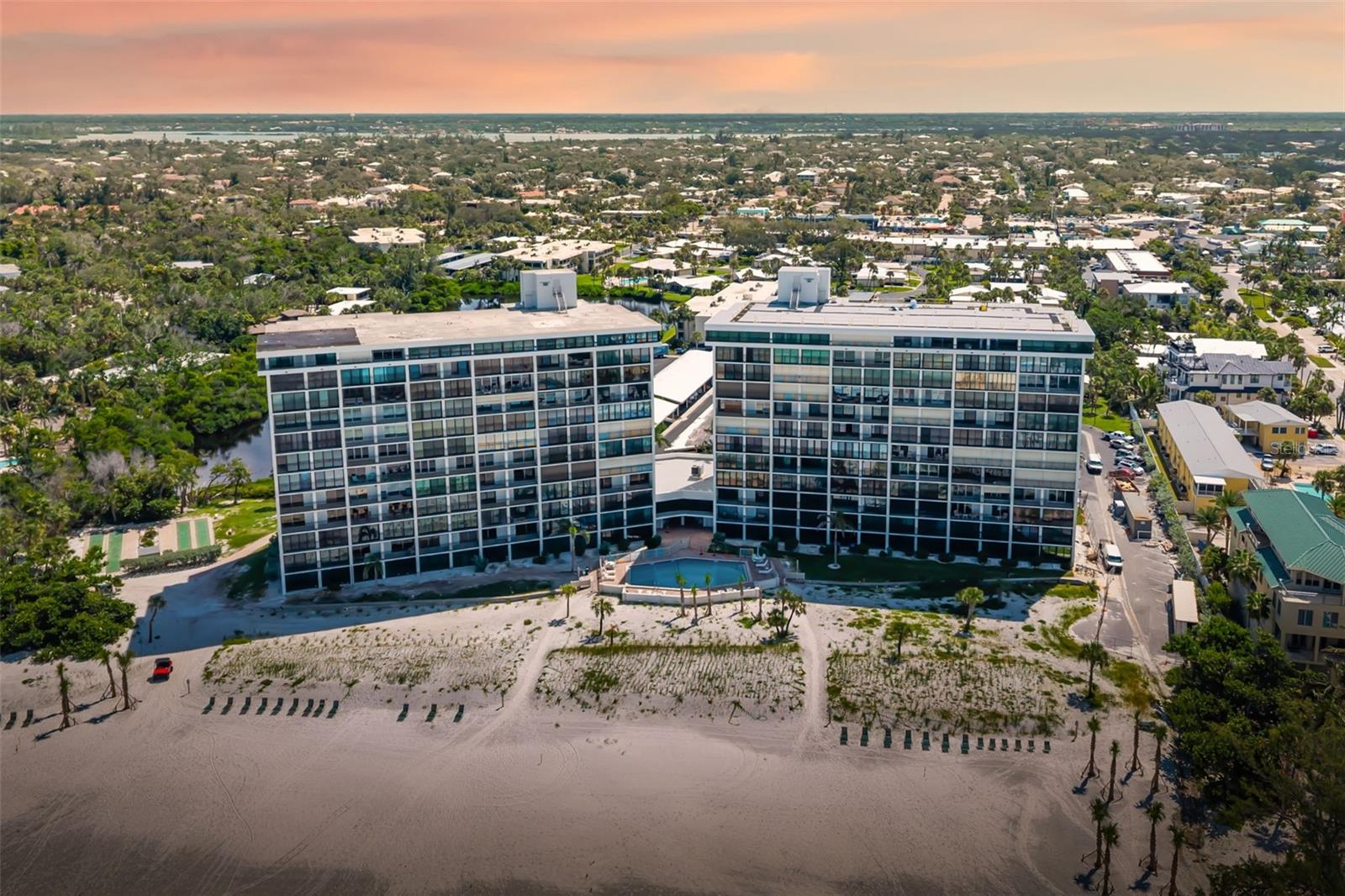 19 WHISPERING SANDS DR #302, SARASOTA, FL, 34242
