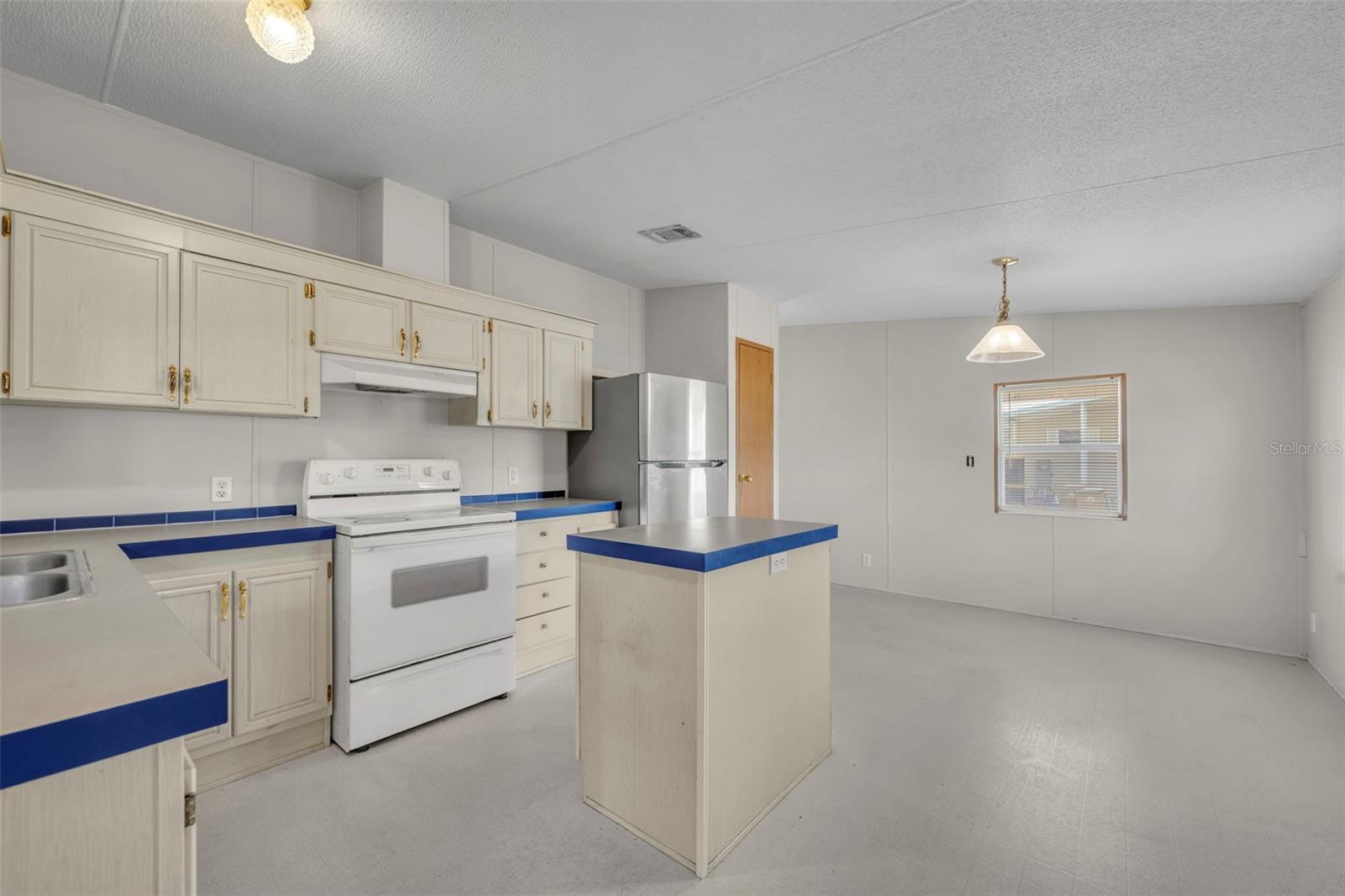 11412 PHEASANT TRL, LEESBURG, FL, 34788