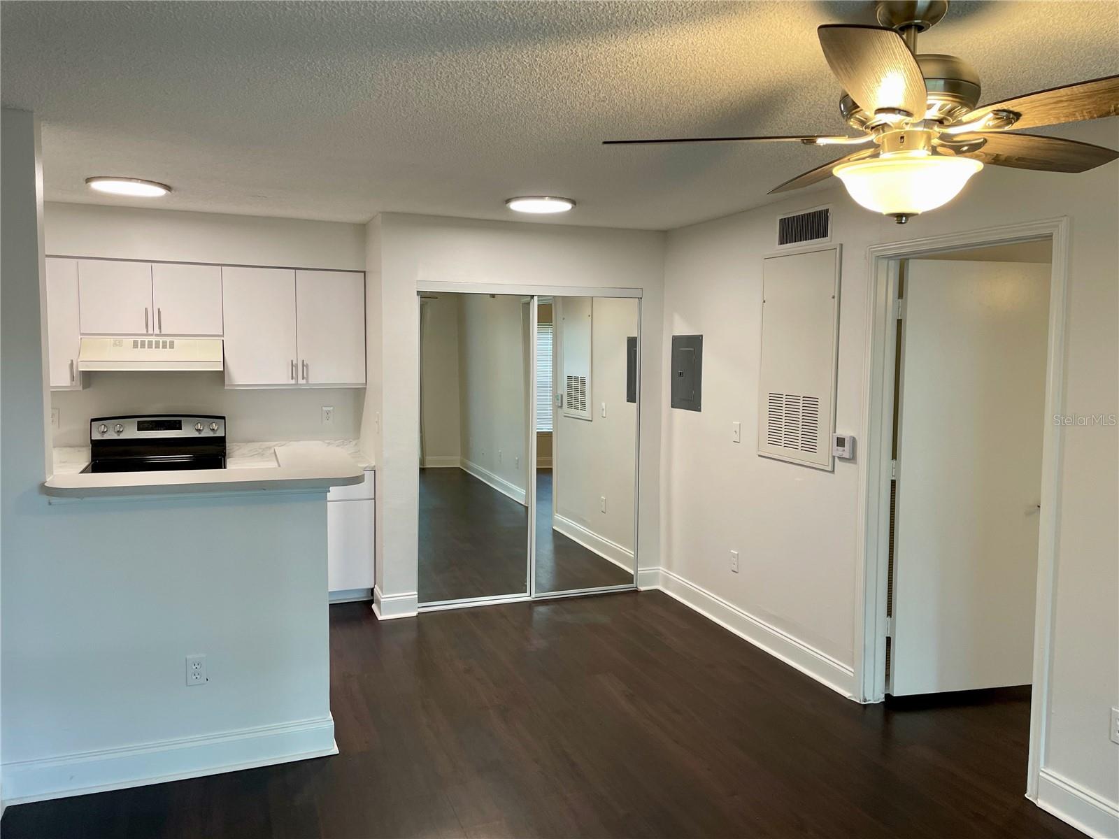 2521 GRASSY POINT DR #101, LAKE MARY, FL, 32746