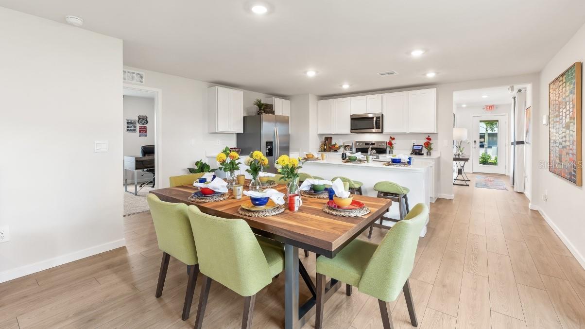 1463 HARMON DR, PORT CHARLOTTE, FL, 33953