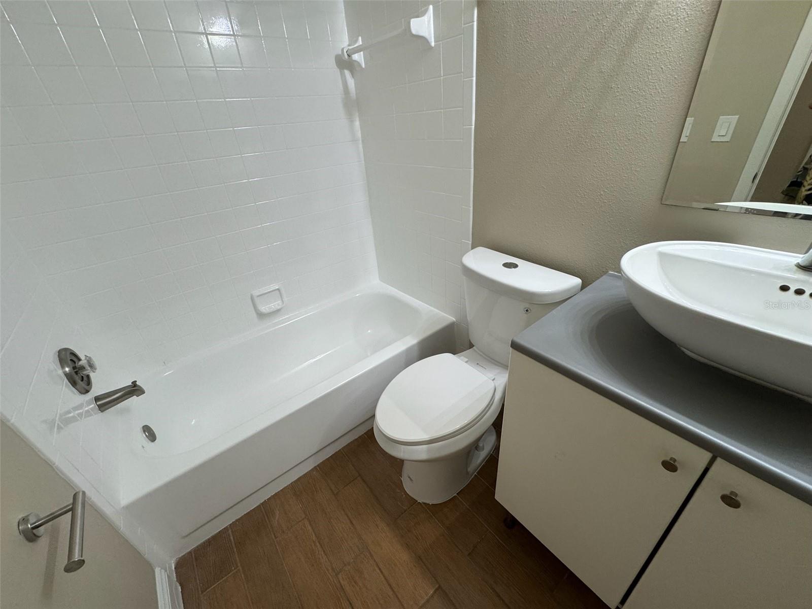 2532 WOODGATE BLVD #202, ORLANDO, FL, 32822