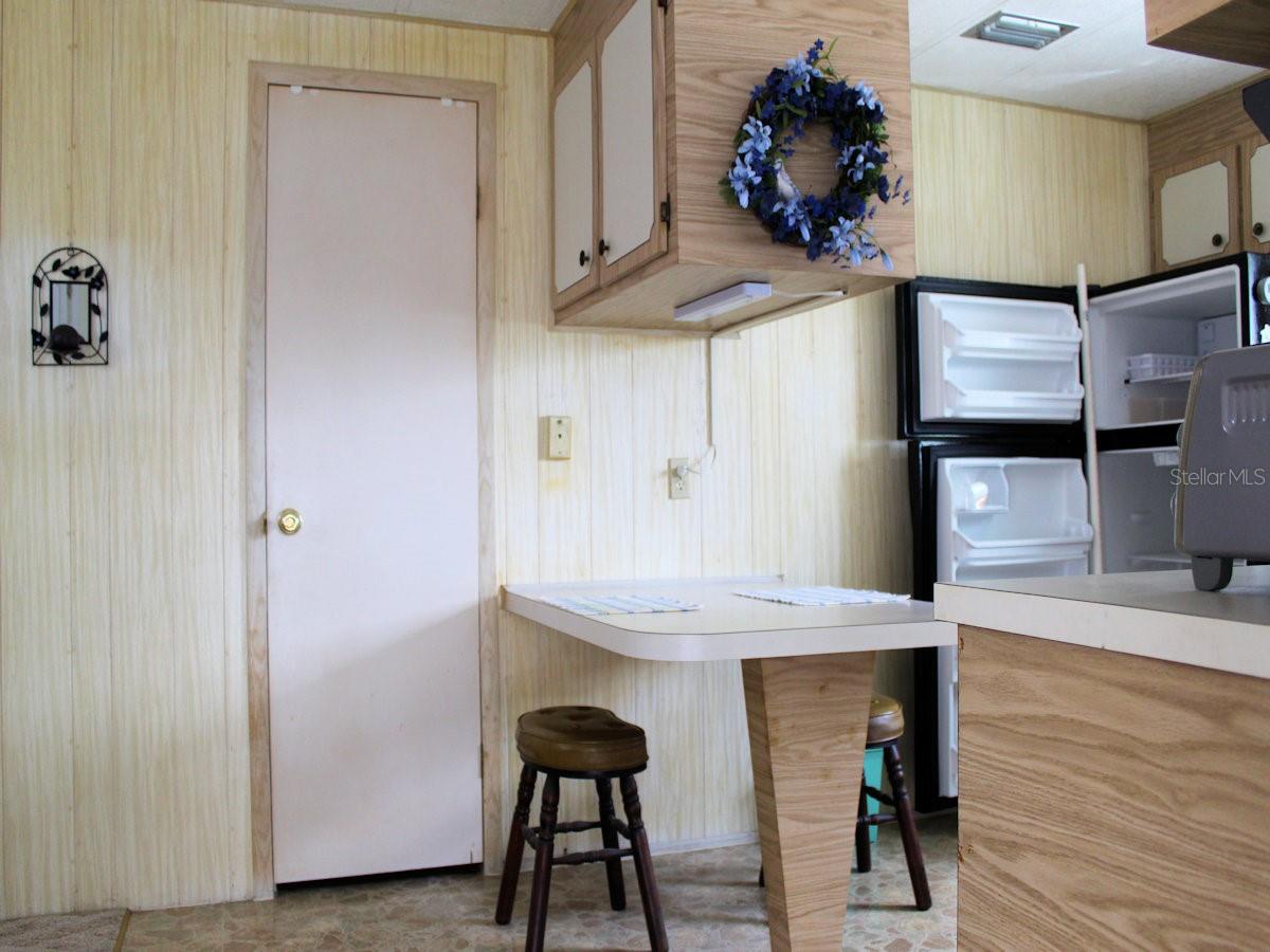 2E PINDO PALM ST E, LARGO, FL, 33770