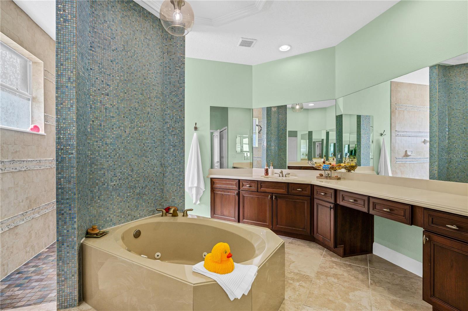 425 CHAMPION RIDGE DR, DAYTONA BEACH, FL, 32124