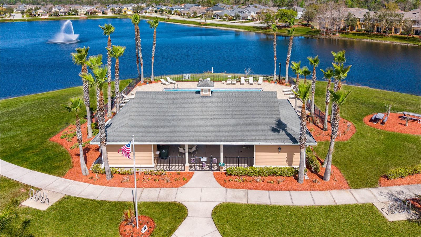 425 CHAMPION RIDGE DR, DAYTONA BEACH, FL, 32124