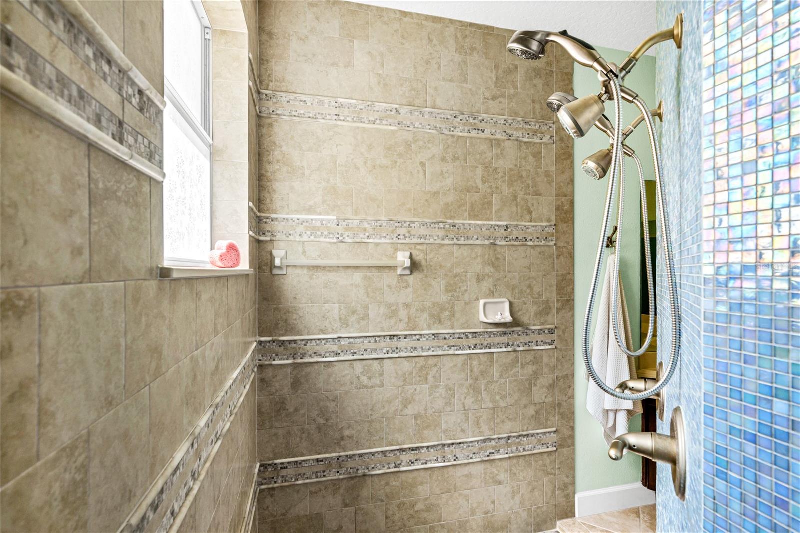 425 CHAMPION RIDGE DR, DAYTONA BEACH, FL, 32124