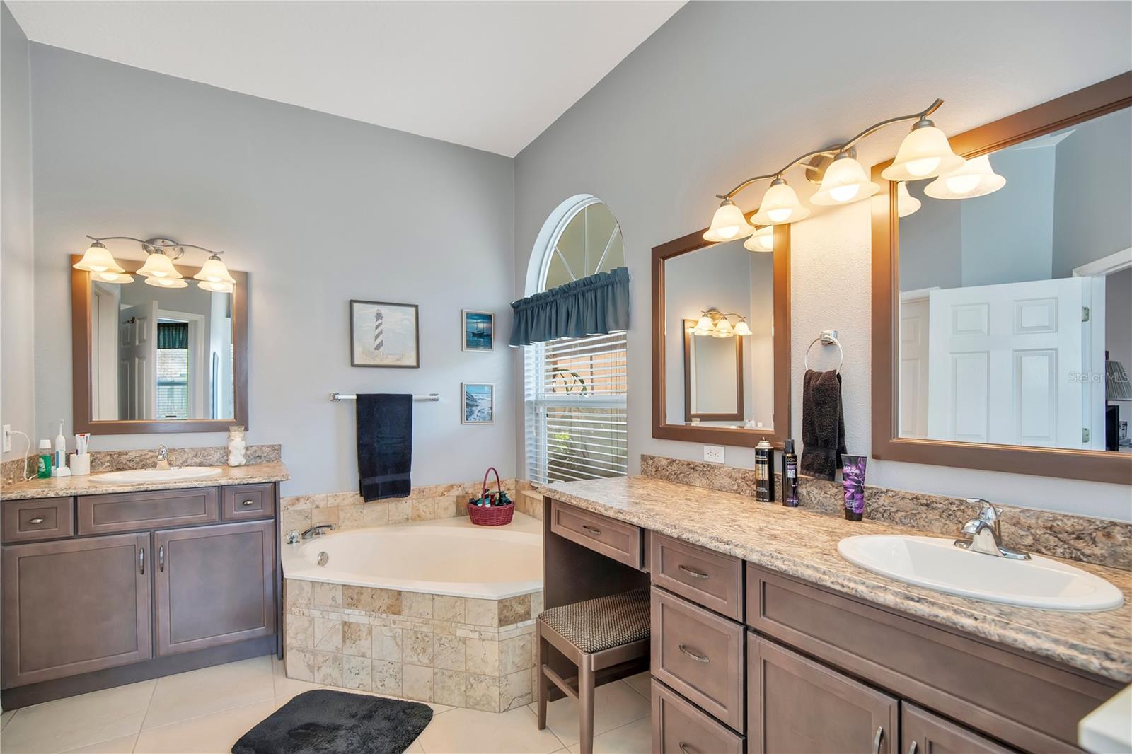 5 KING EDWARD DR, ORMOND BEACH, FL, 32174