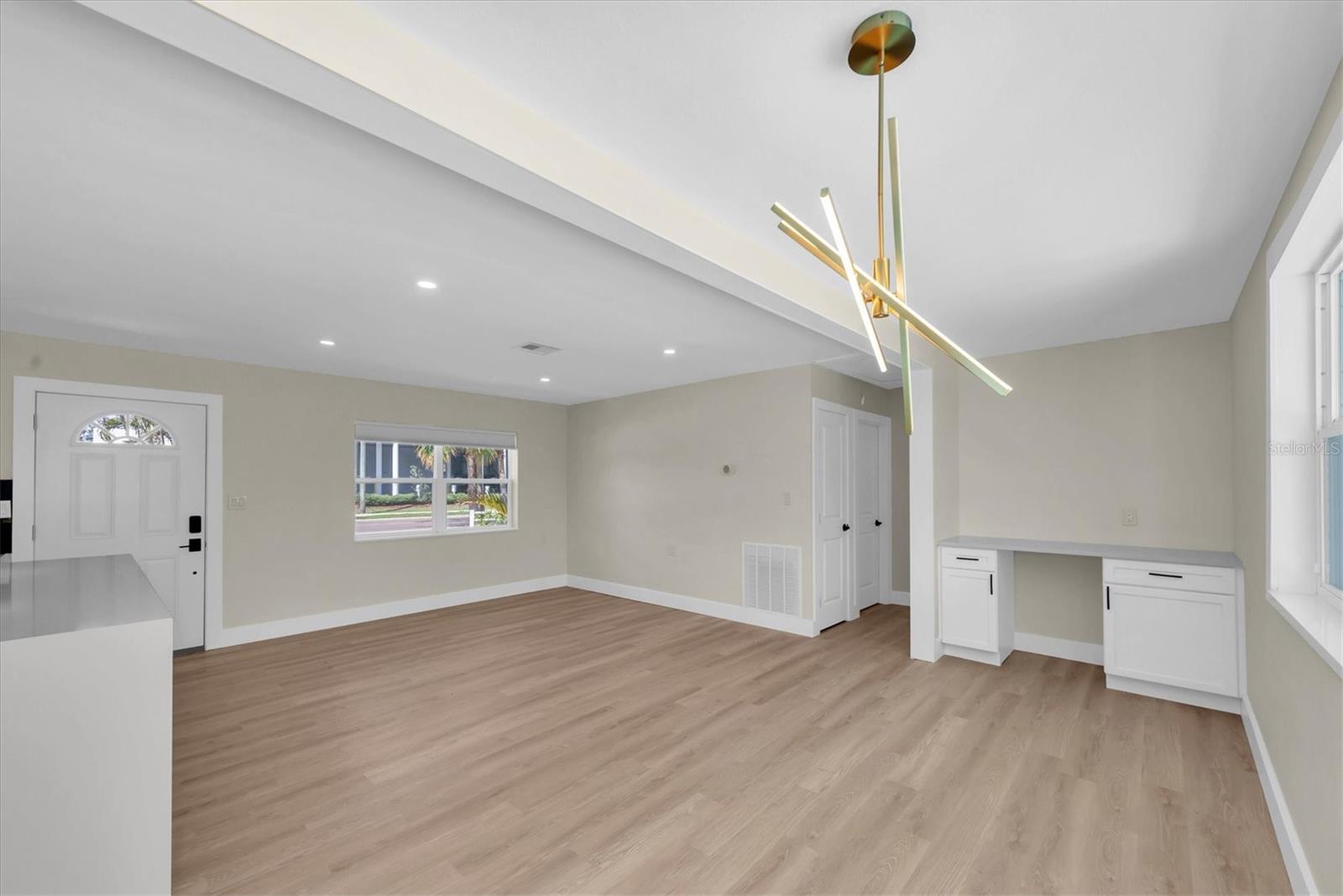 4135 SHORE ACRES BLVD NE, ST PETERSBURG, FL, 33703