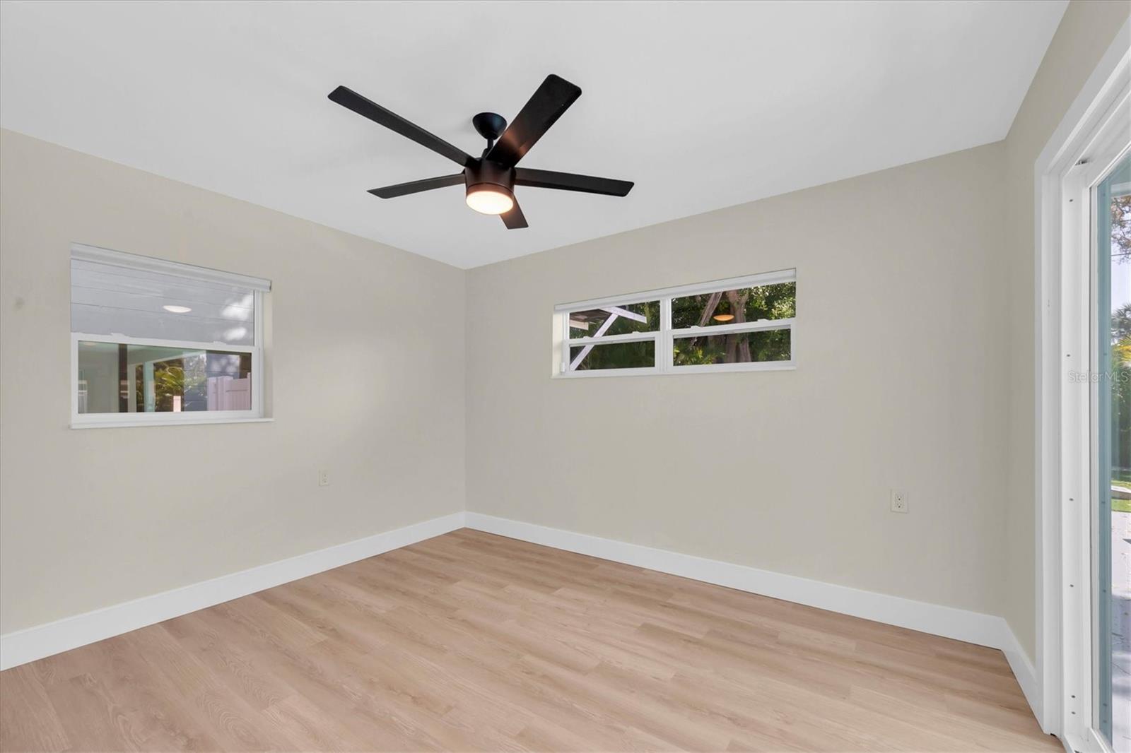 4135 SHORE ACRES BLVD NE, ST PETERSBURG, FL, 33703