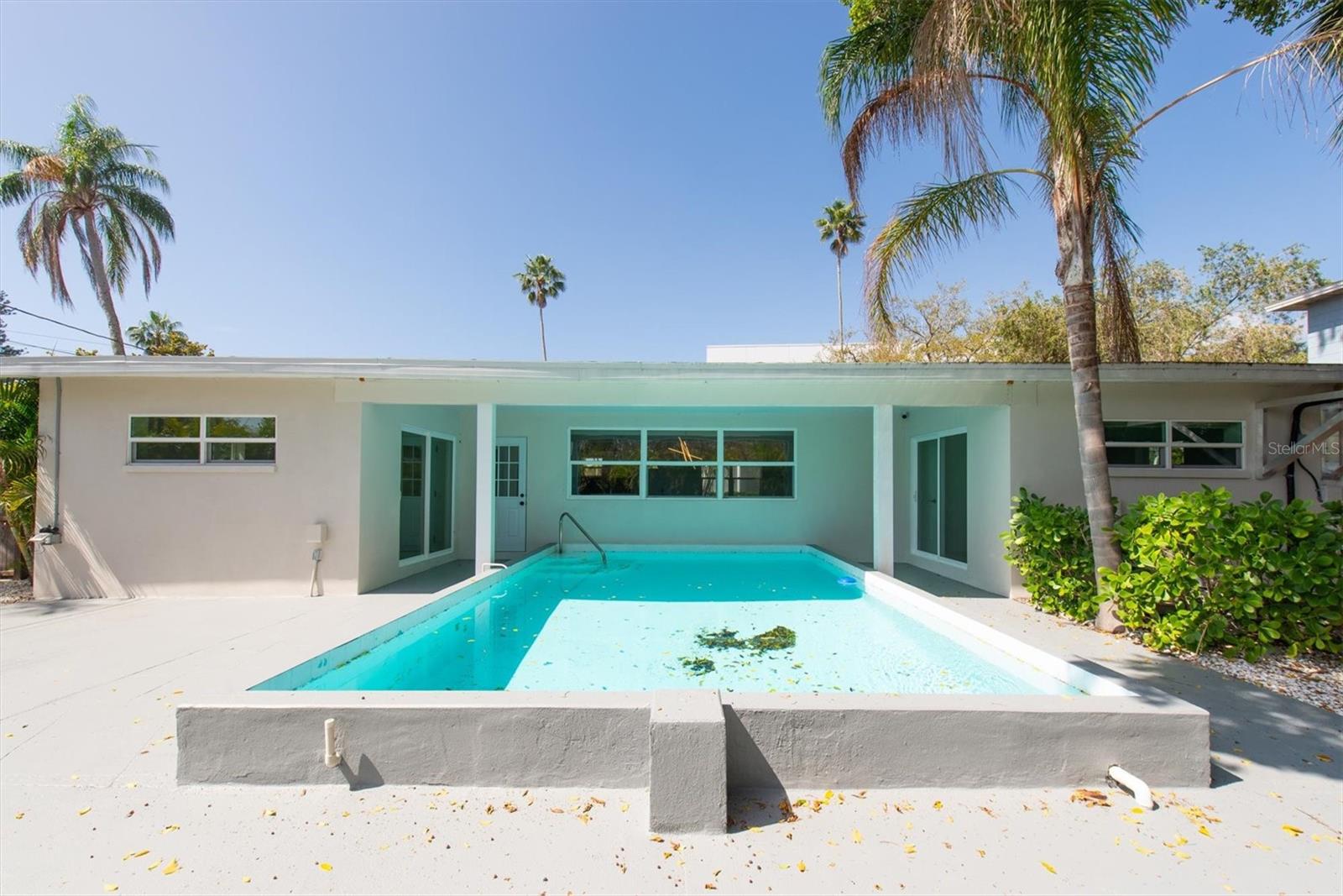 4135 SHORE ACRES BLVD NE, ST PETERSBURG, FL, 33703