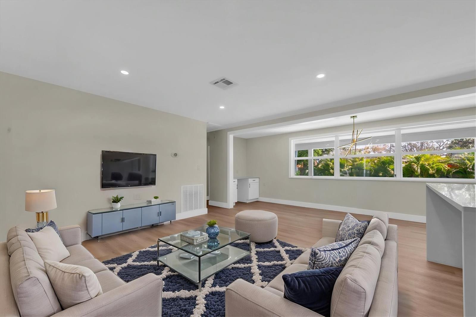 4135 SHORE ACRES BLVD NE, ST PETERSBURG, FL, 33703