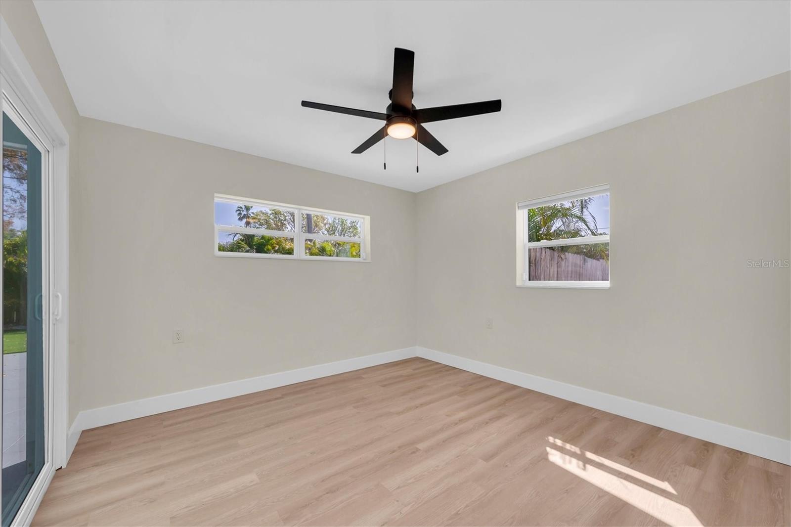 4135 SHORE ACRES BLVD NE, ST PETERSBURG, FL, 33703