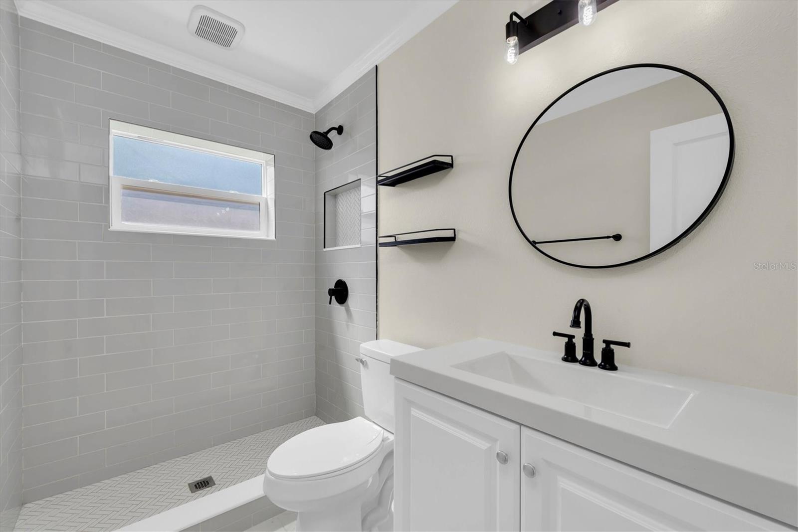 4135 SHORE ACRES BLVD NE, ST PETERSBURG, FL, 33703