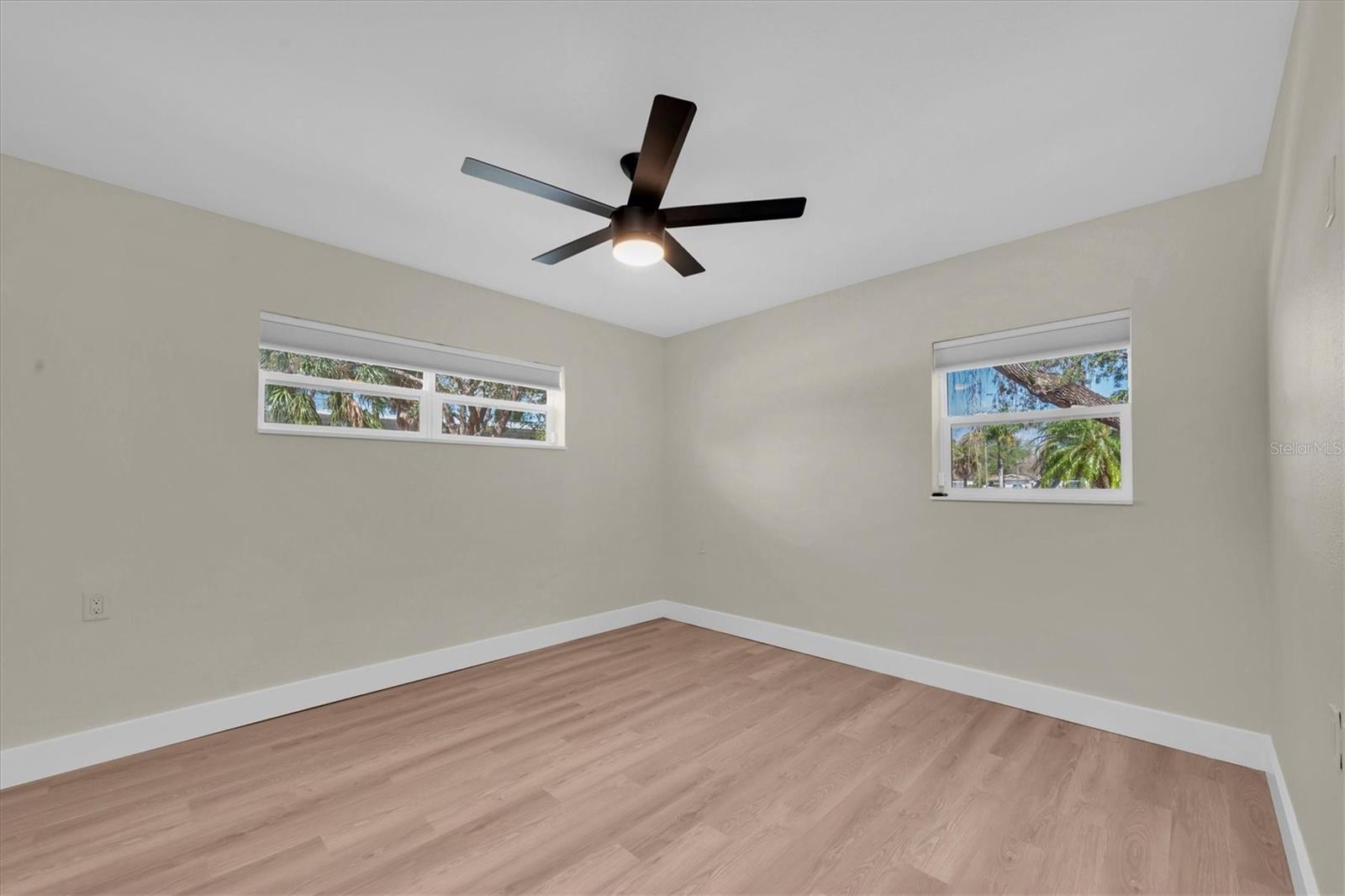 4135 SHORE ACRES BLVD NE, ST PETERSBURG, FL, 33703