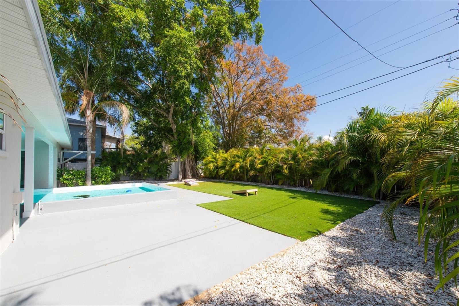 4135 SHORE ACRES BLVD NE, ST PETERSBURG, FL, 33703