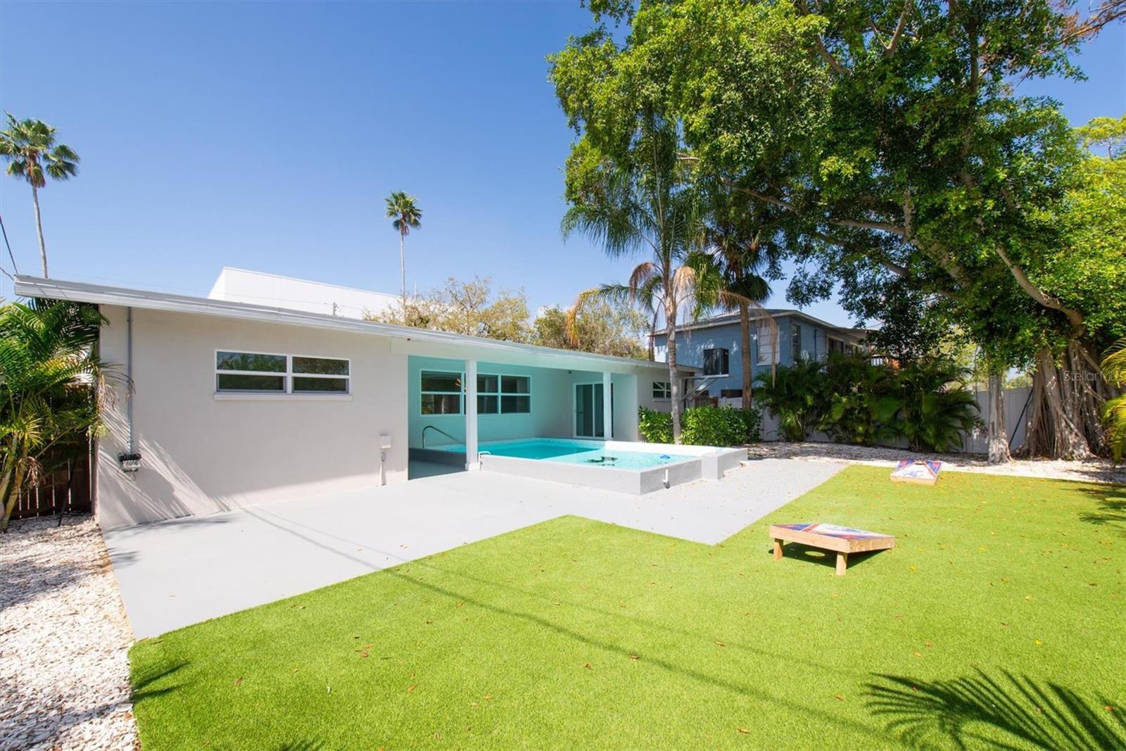 4135 SHORE ACRES BLVD NE, ST PETERSBURG, FL, 33703