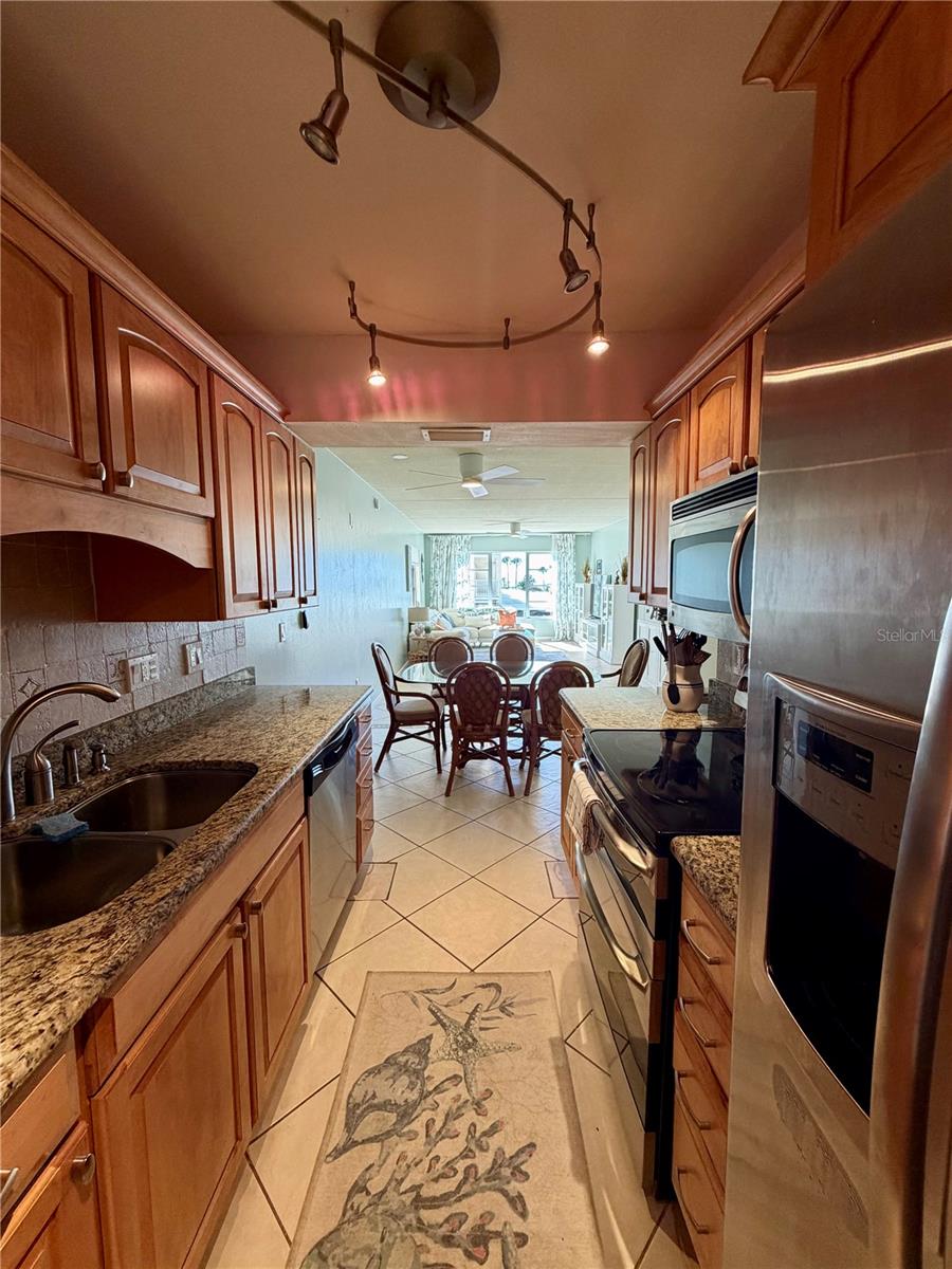 3806 GULF OF MEXICO DR #C211, LONGBOAT KEY, FL, 34228