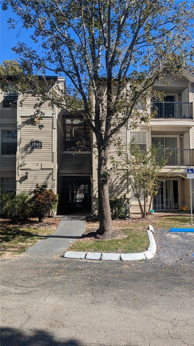 1948 LAKE ATRIUMS CIR #120, ORLANDO, FL, 32839