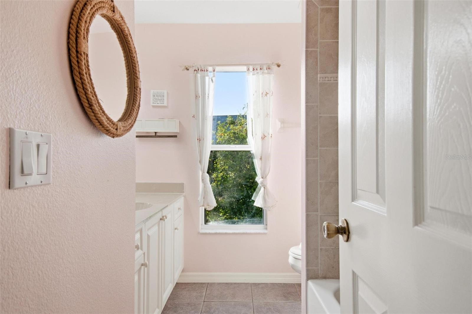 12 S LAKEWALK DR, PALM COAST, FL, 32137