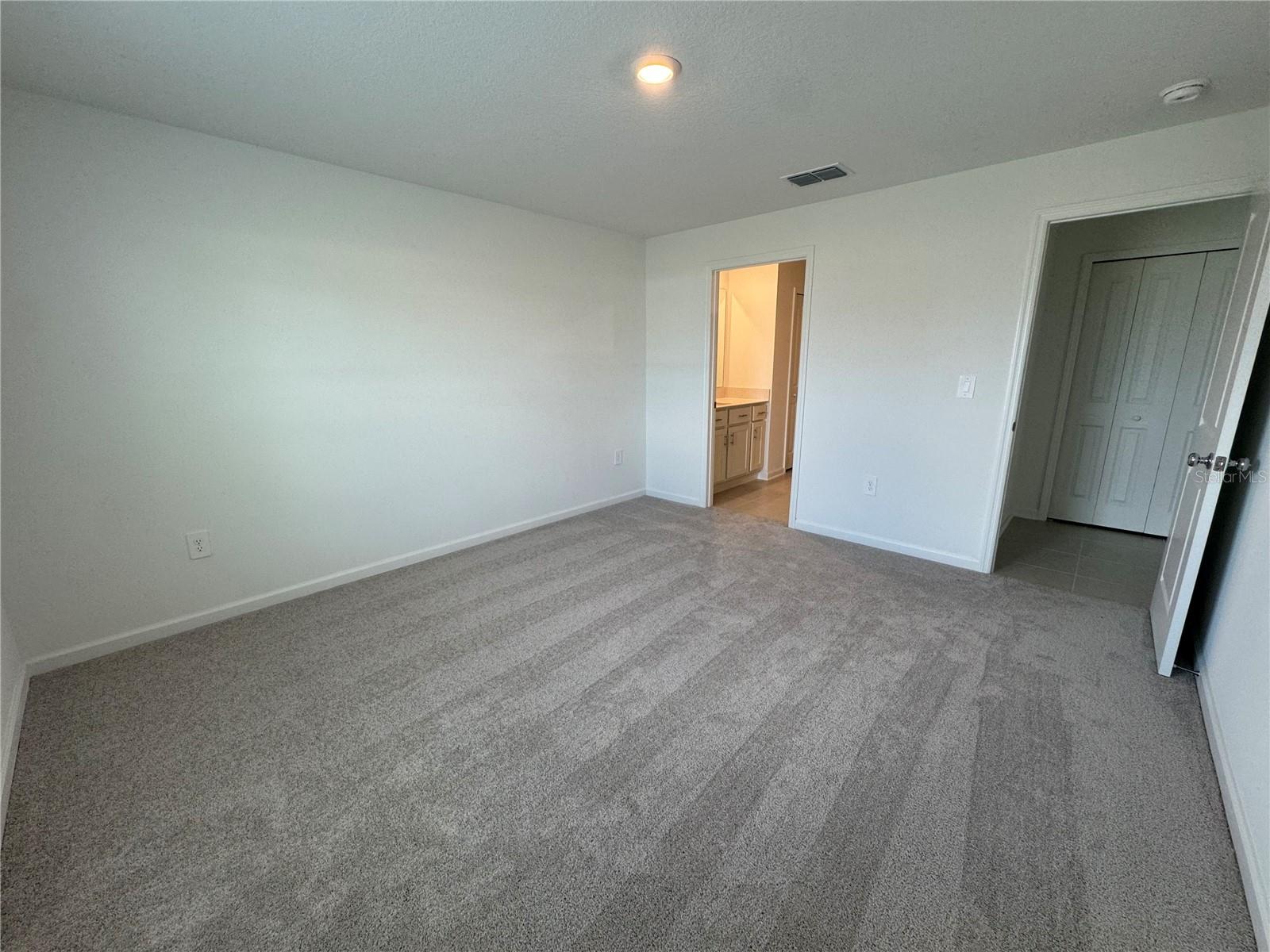 2185 LASSO LOOP, EAGLE LAKE, FL, 33839