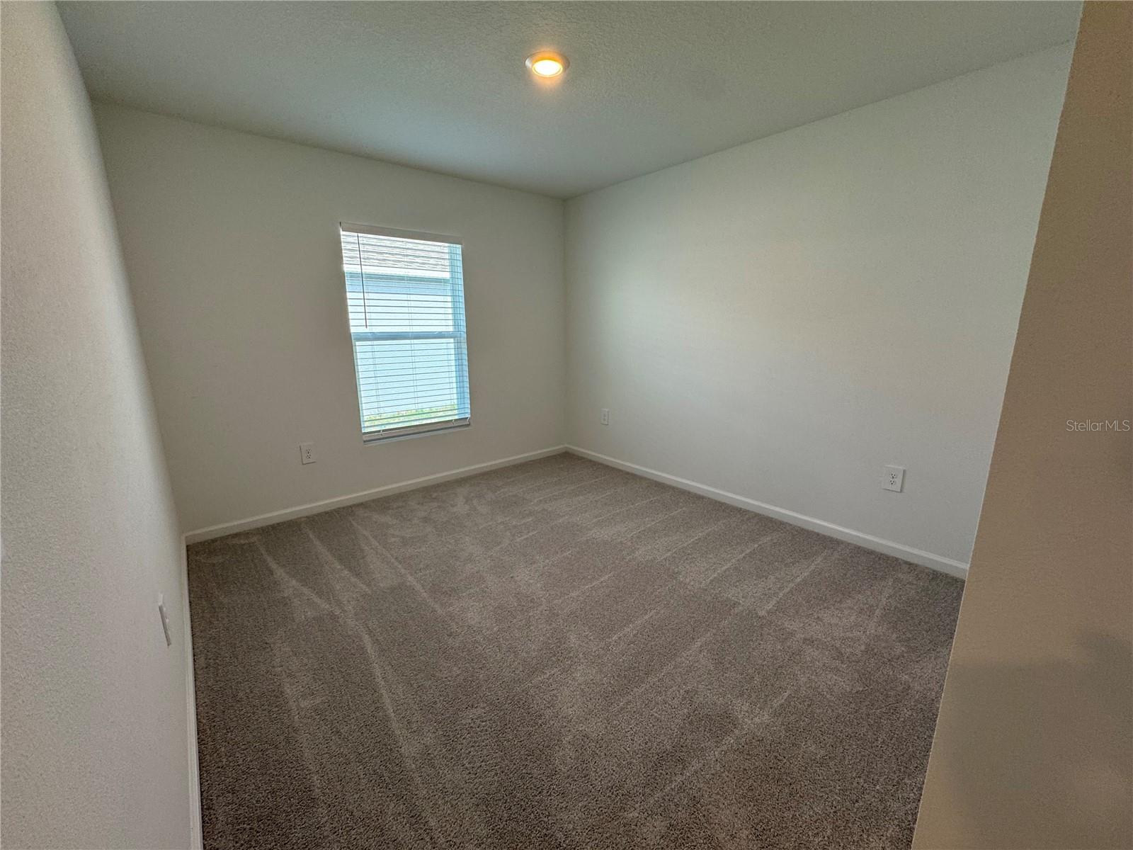 2185 LASSO LOOP, EAGLE LAKE, FL, 33839