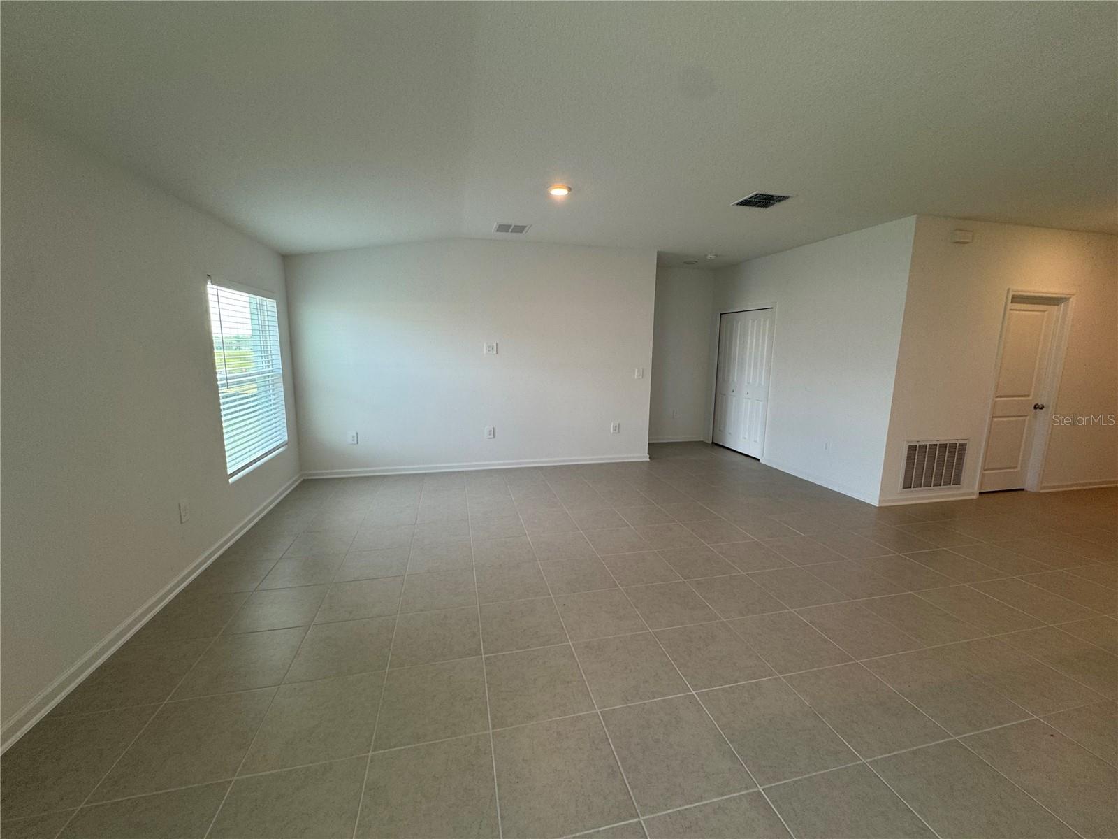 2185 LASSO LOOP, EAGLE LAKE, FL, 33839