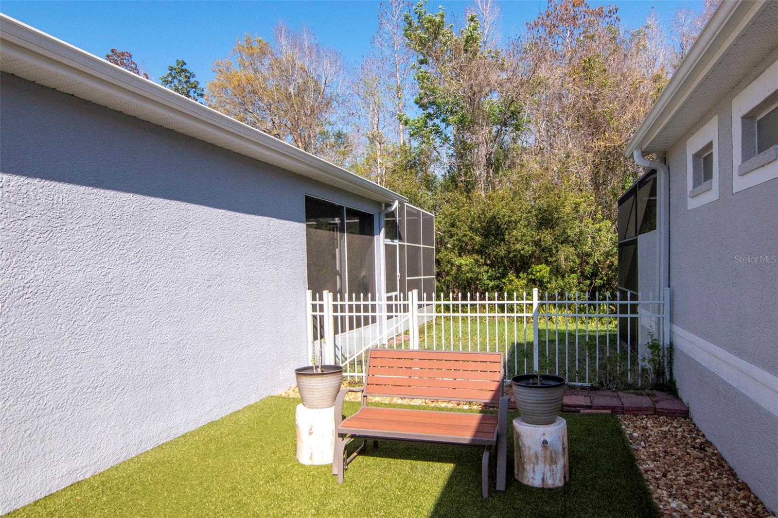 8205 PONKAN RD, LAND O LAKES, FL, 34637