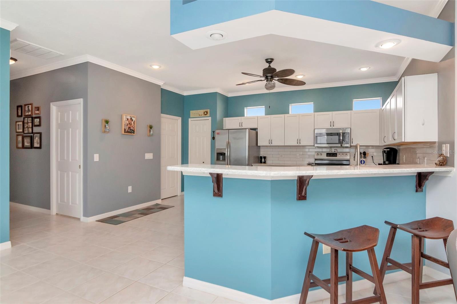 8205 PONKAN RD, LAND O LAKES, FL, 34637