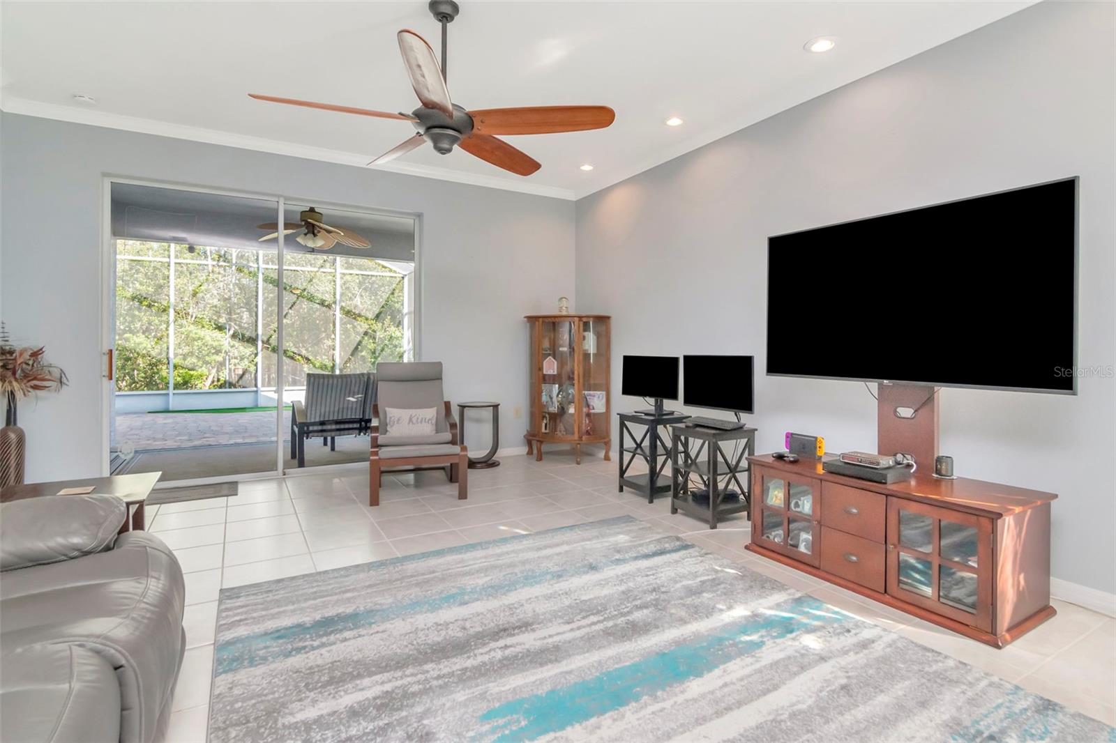 8205 PONKAN RD, LAND O LAKES, FL, 34637
