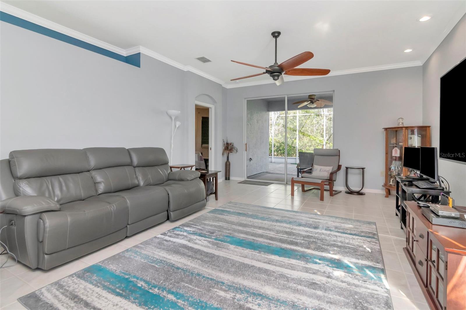 8205 PONKAN RD, LAND O LAKES, FL, 34637