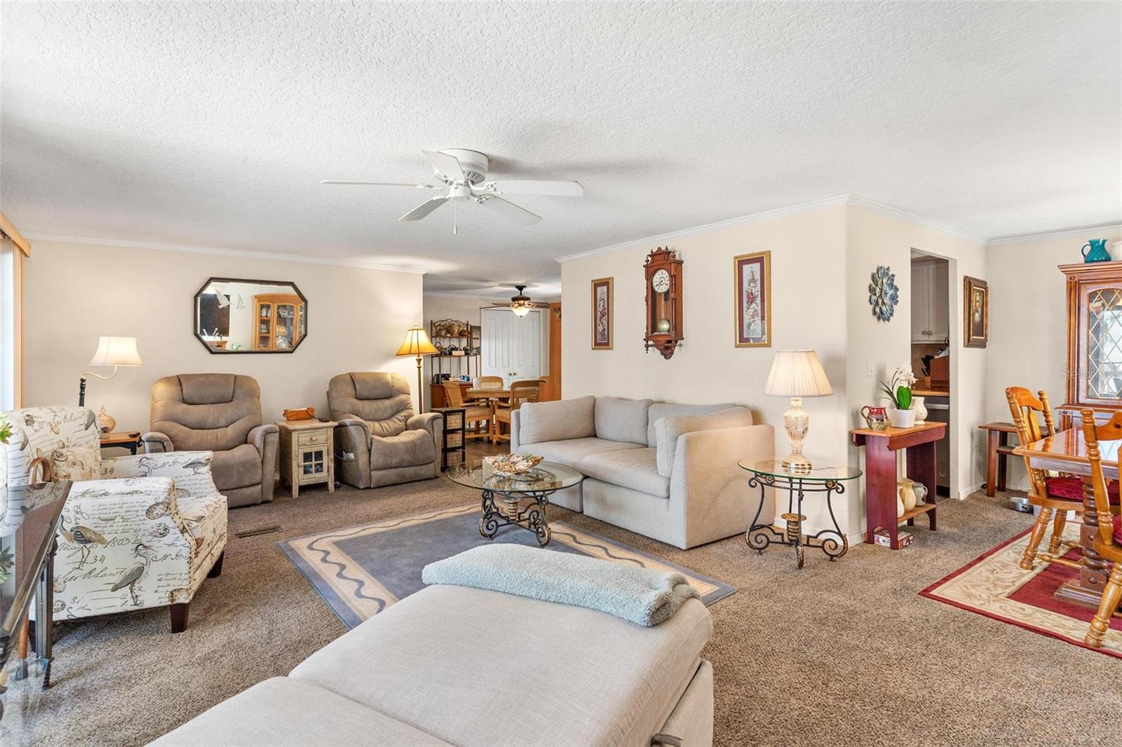 28315 PRIVATE RD, OKAHUMPKA, FL, 34762