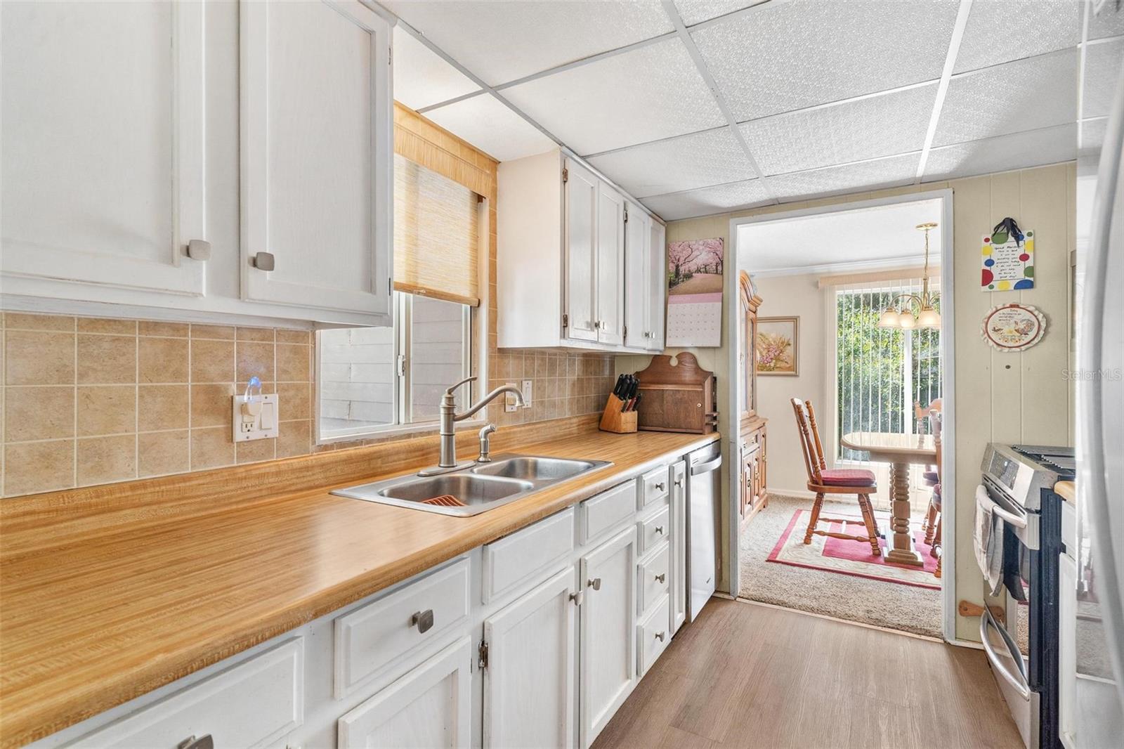 28315 PRIVATE RD, OKAHUMPKA, FL, 34762