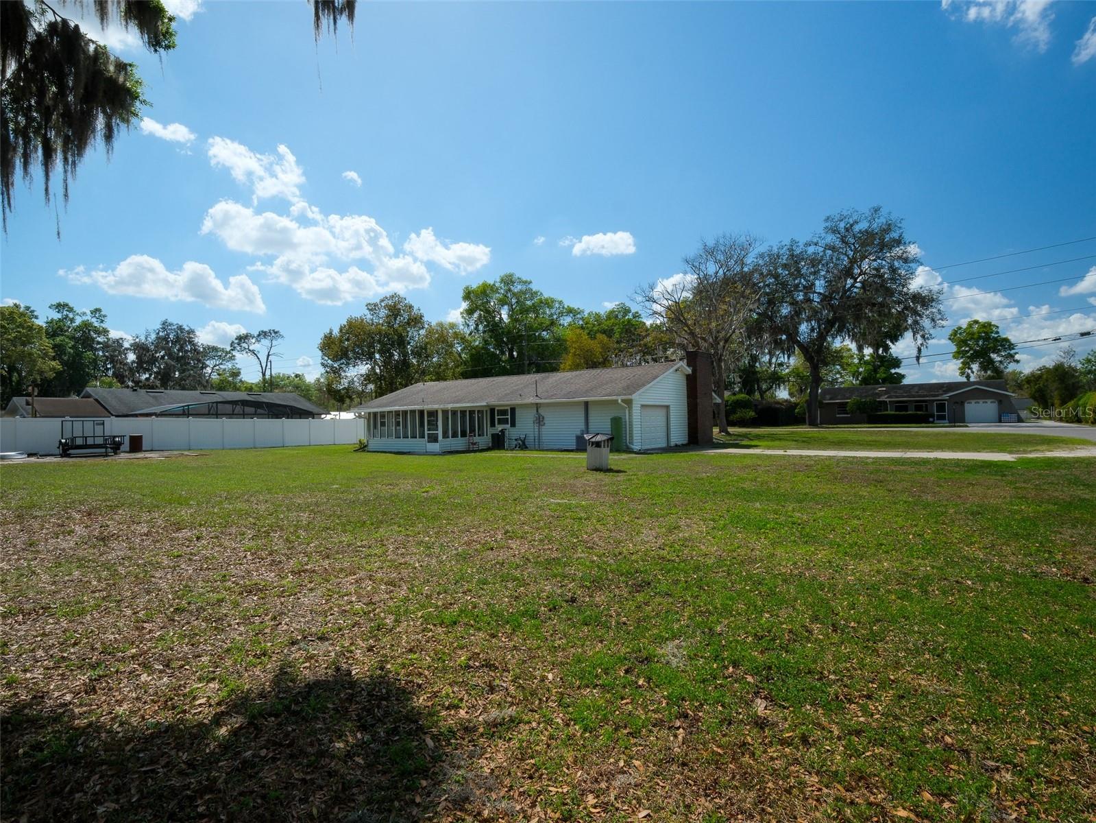 975 N BOSTON AVE, DELAND, FL, 32724