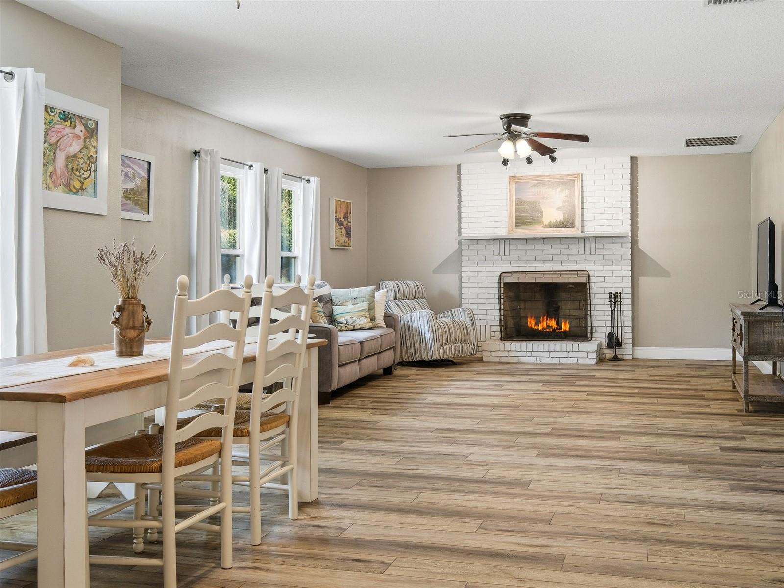 975 N BOSTON AVE, DELAND, FL, 32724