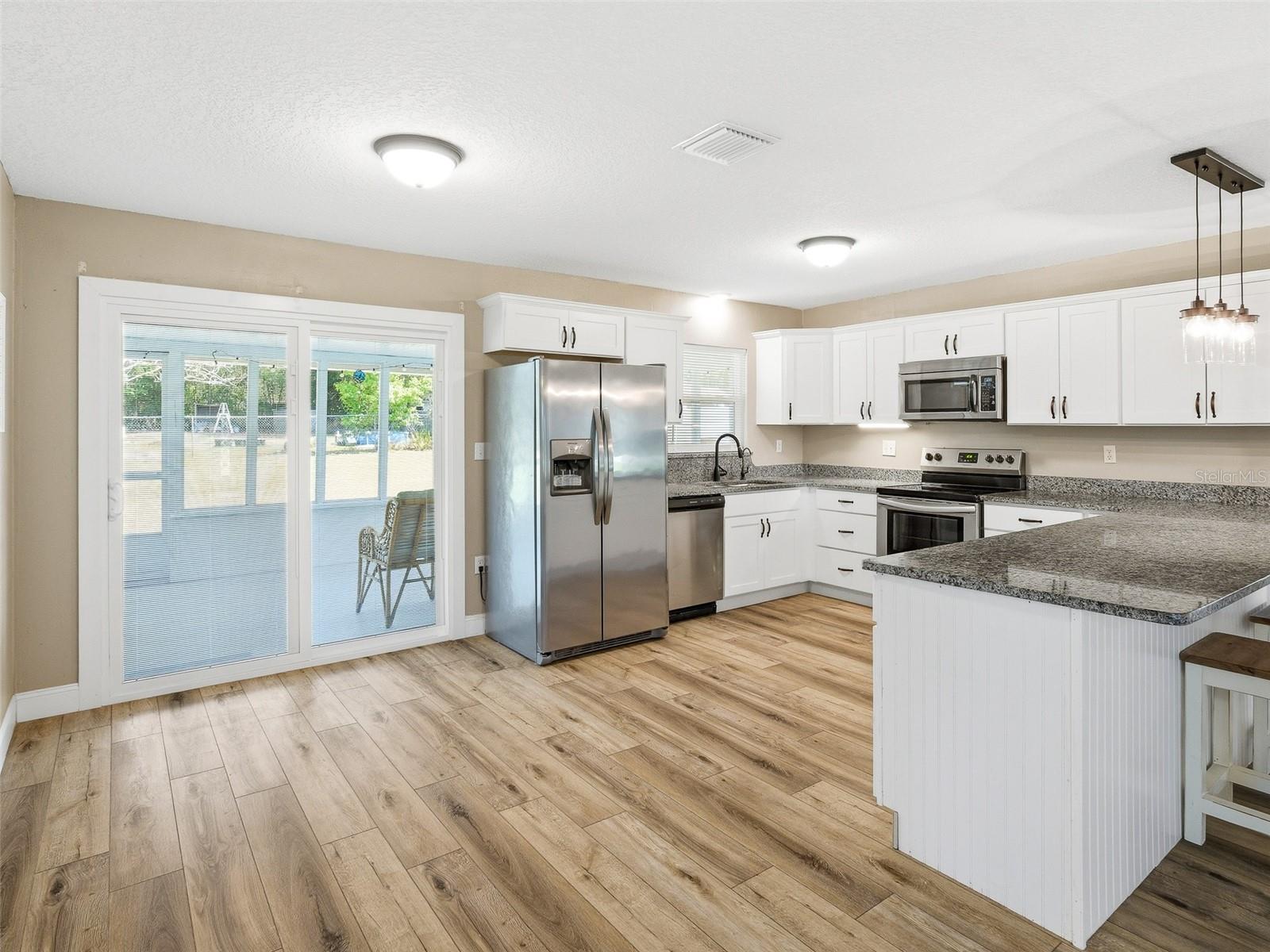 975 N BOSTON AVE, DELAND, FL, 32724