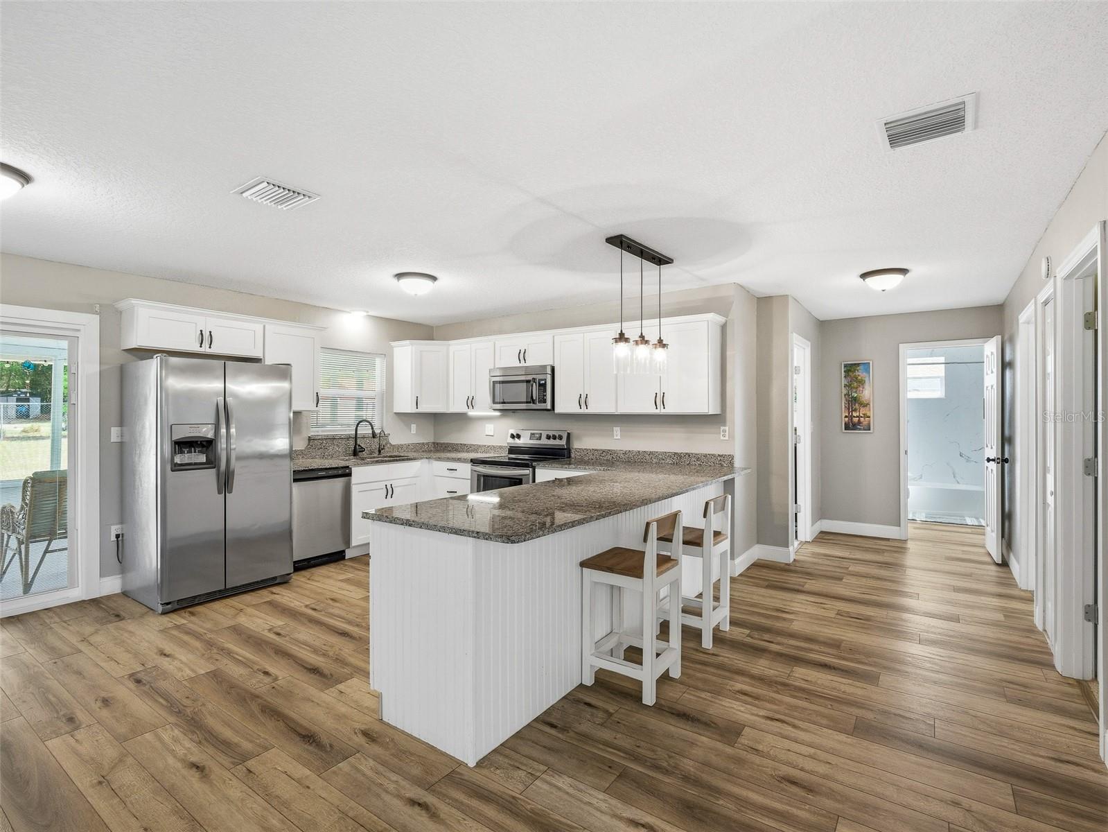 975 N BOSTON AVE, DELAND, FL, 32724