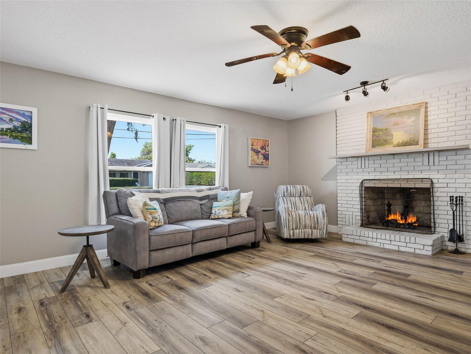 975 N BOSTON AVE, DELAND, FL, 32724