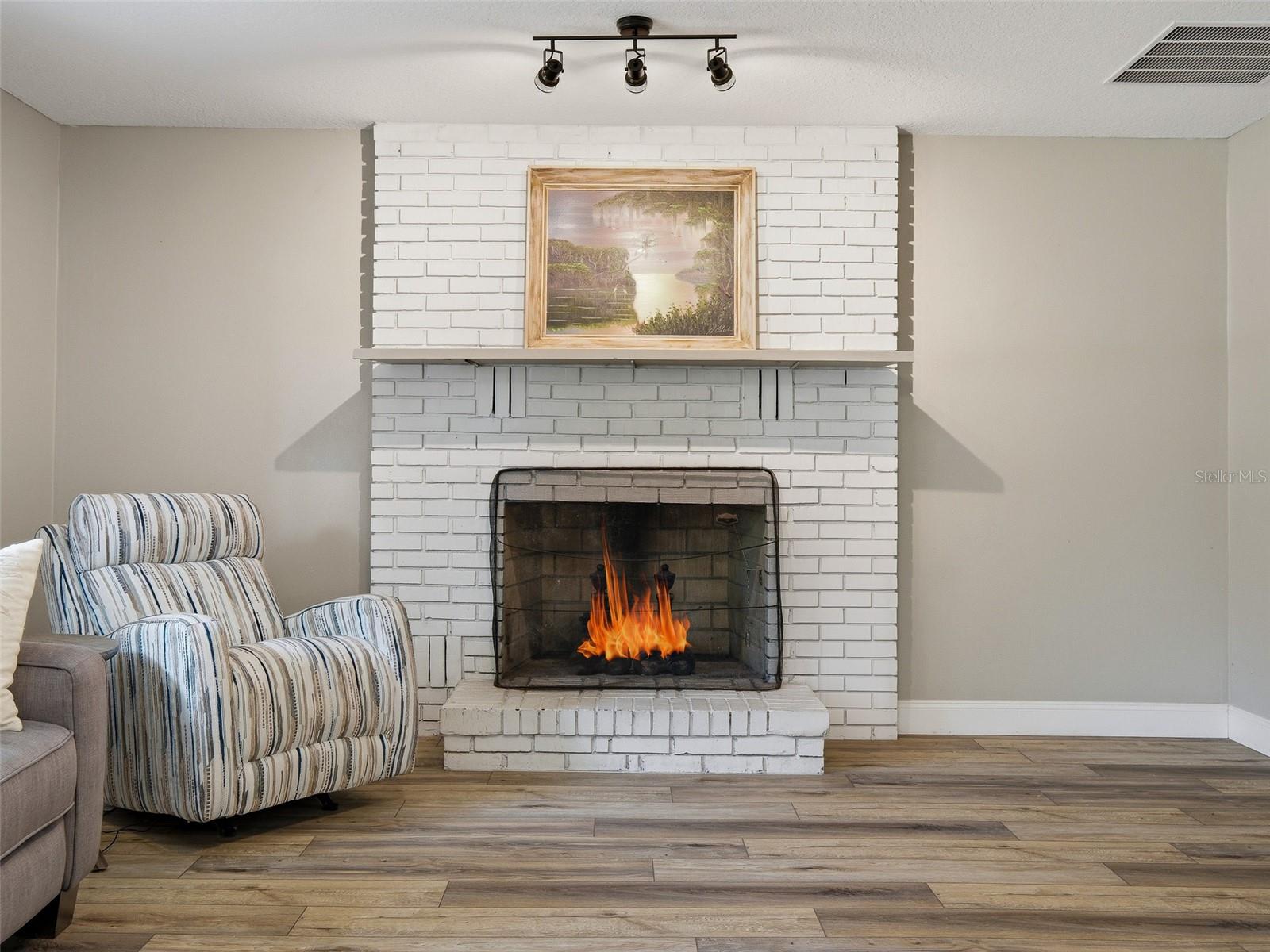 975 N BOSTON AVE, DELAND, FL, 32724