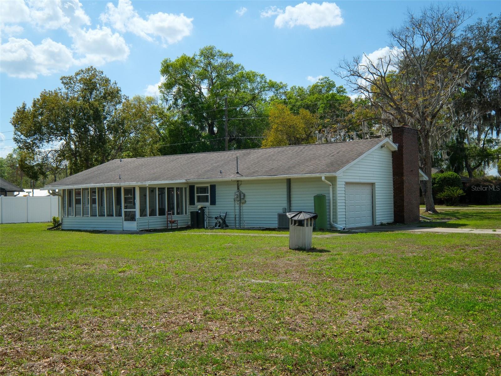 975 N BOSTON AVE, DELAND, FL, 32724