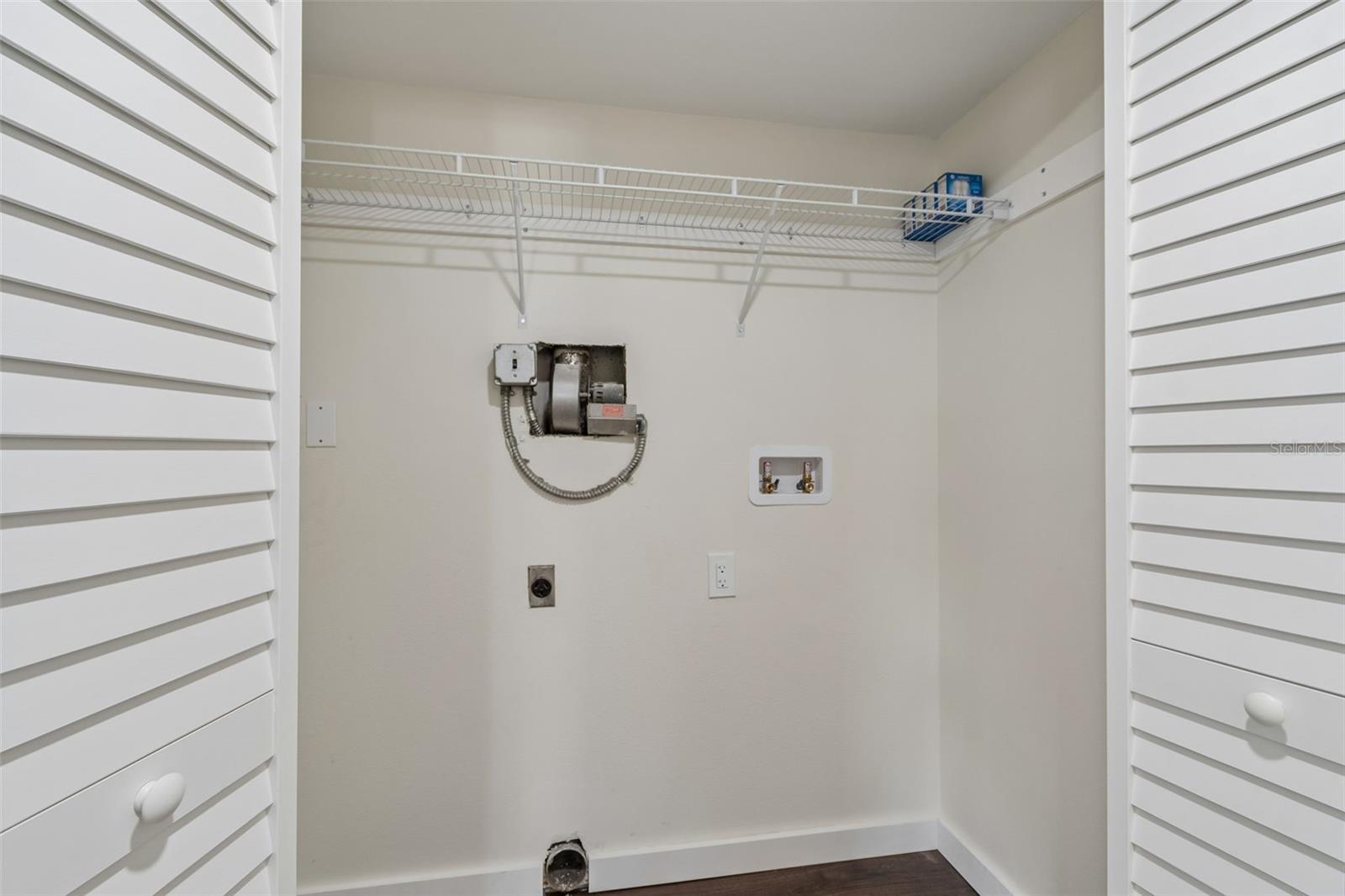 5756 CALAIS BLVD N #8, ST PETERSBURG, FL, 33714