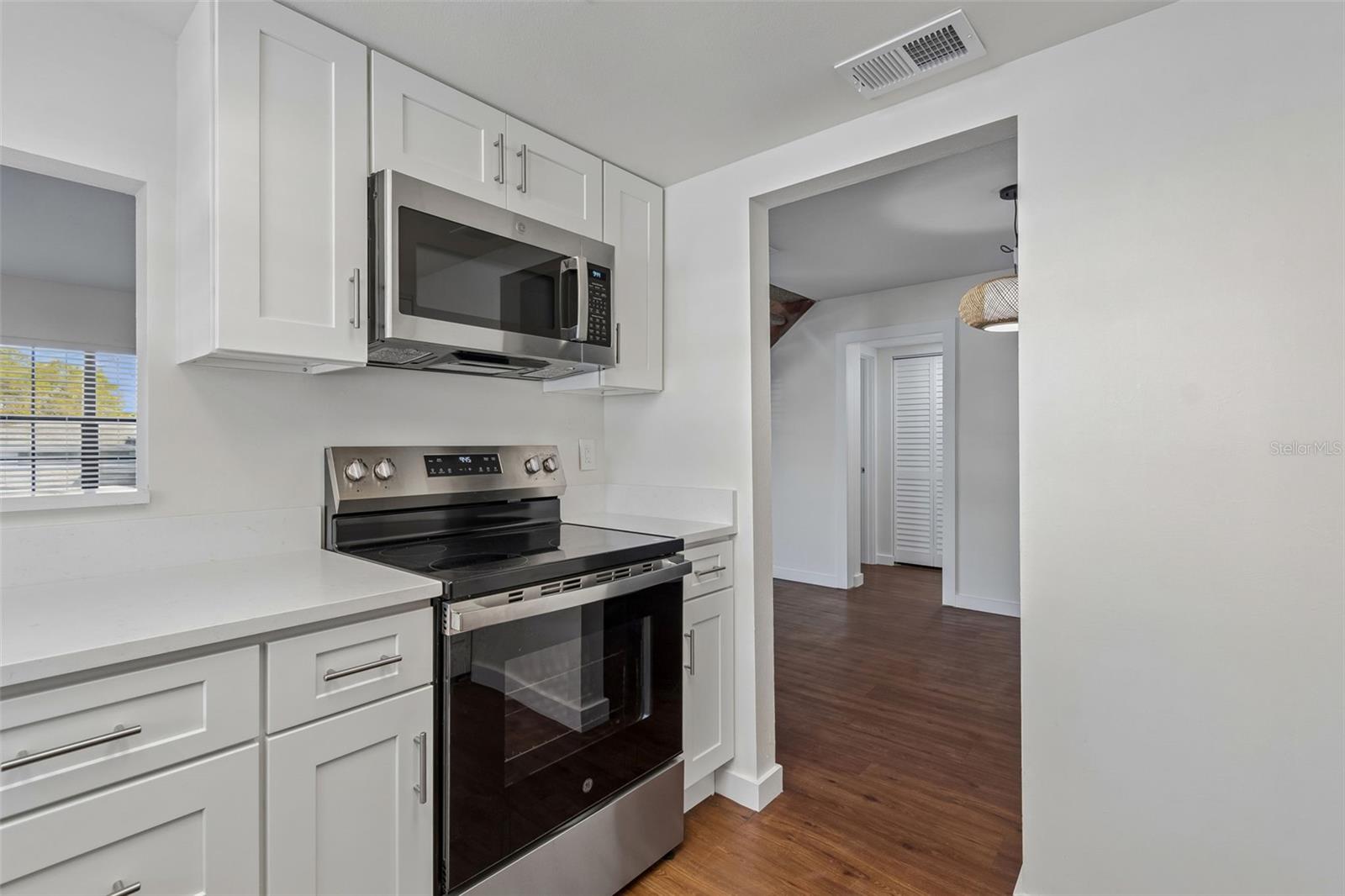 5756 CALAIS BLVD N #8, ST PETERSBURG, FL, 33714