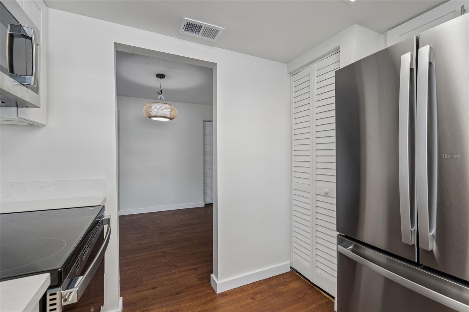 5756 CALAIS BLVD N #8, ST PETERSBURG, FL, 33714