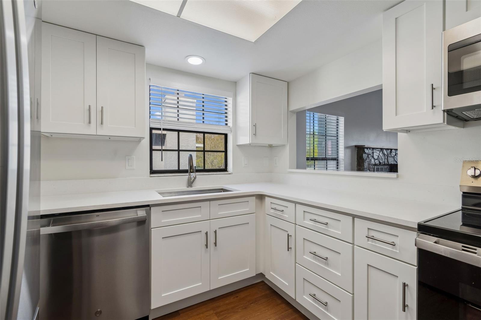 5756 CALAIS BLVD N #8, ST PETERSBURG, FL, 33714