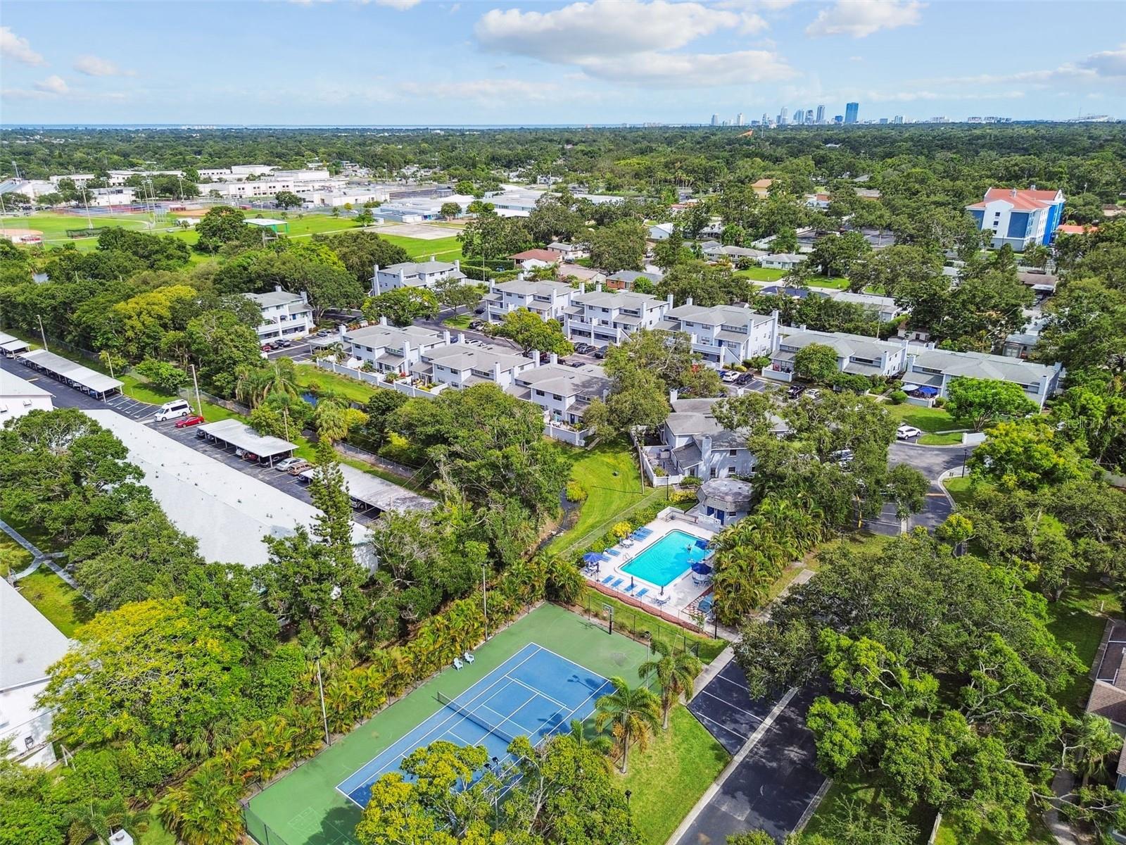 5756 CALAIS BLVD N #8, ST PETERSBURG, FL, 33714