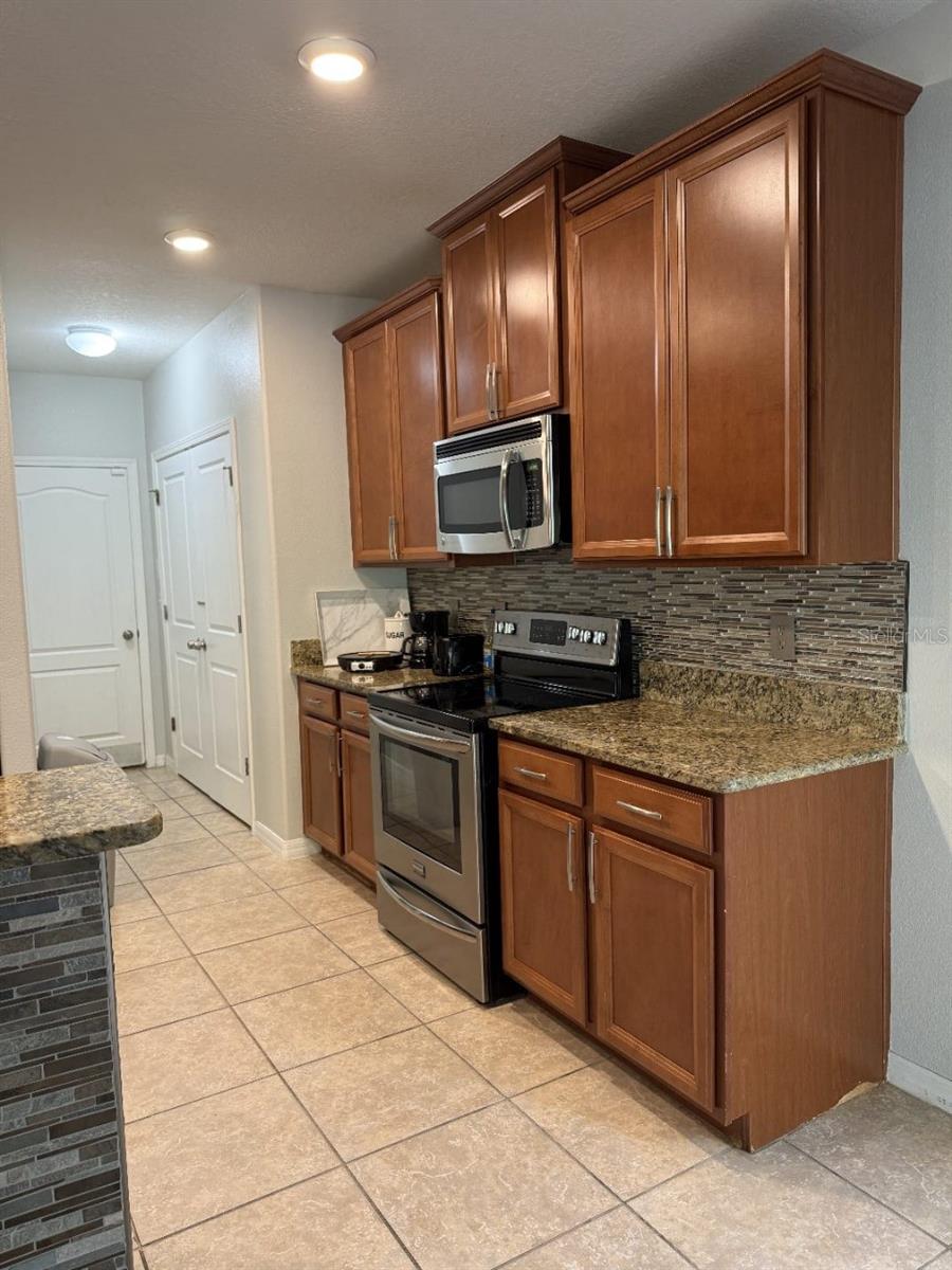 1966 HAWKS VIEW DR, RUSKIN, FL, 33570