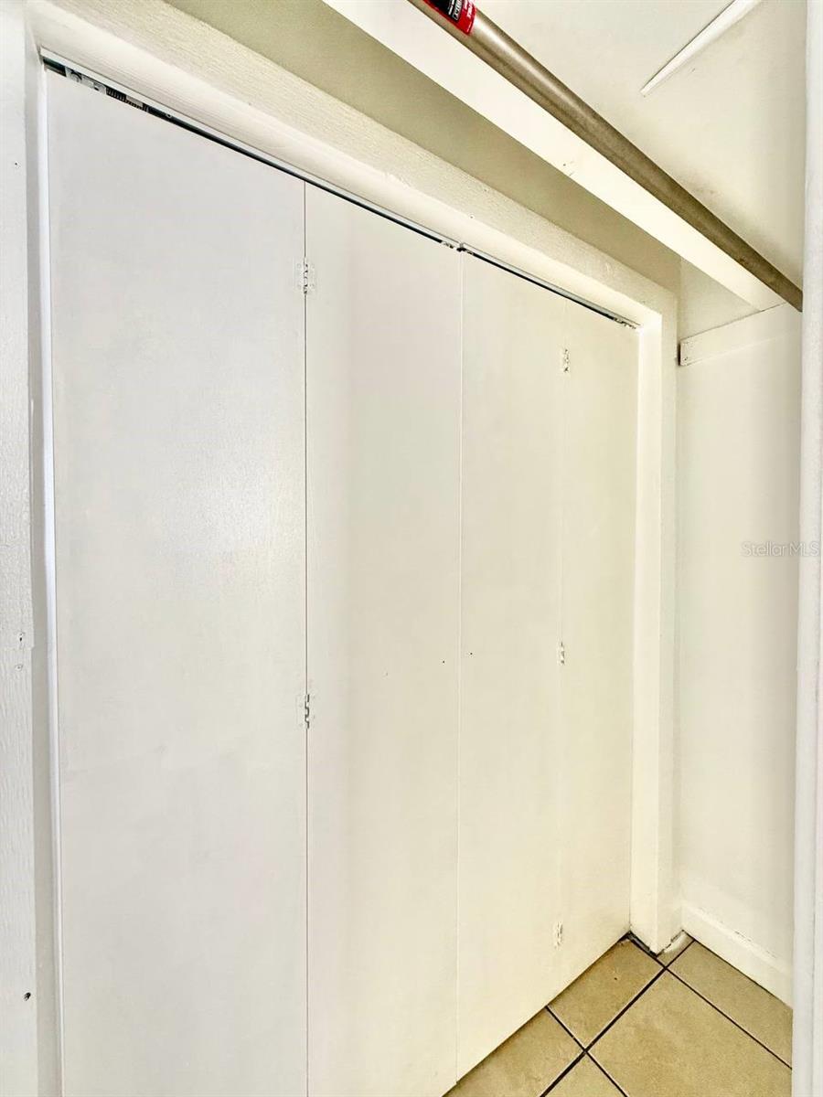 1607 E MAPLE AVE, TAMPA, FL, 33604